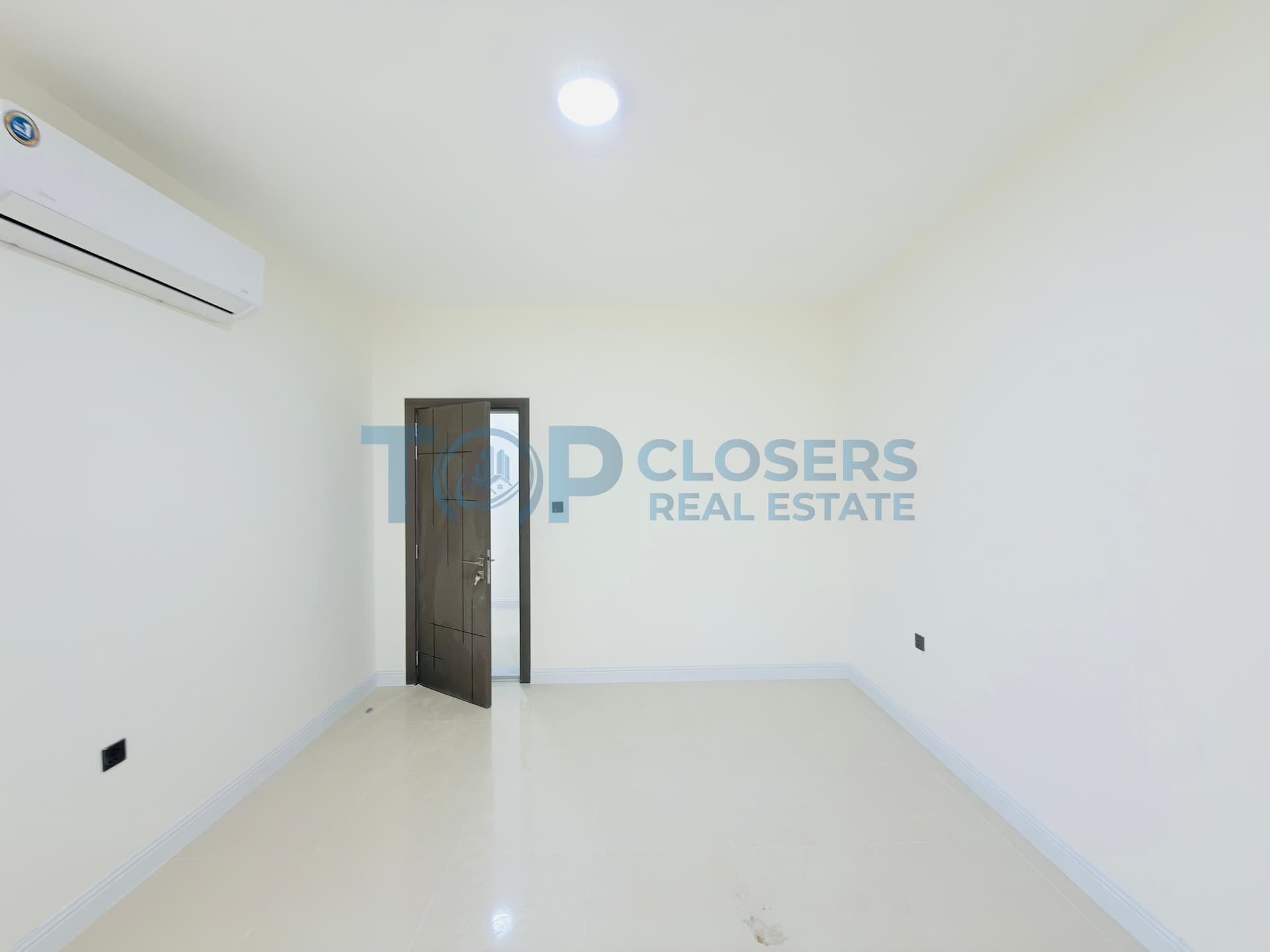 Brand New | 3 Payments | Free Parking | Must See - Image 4