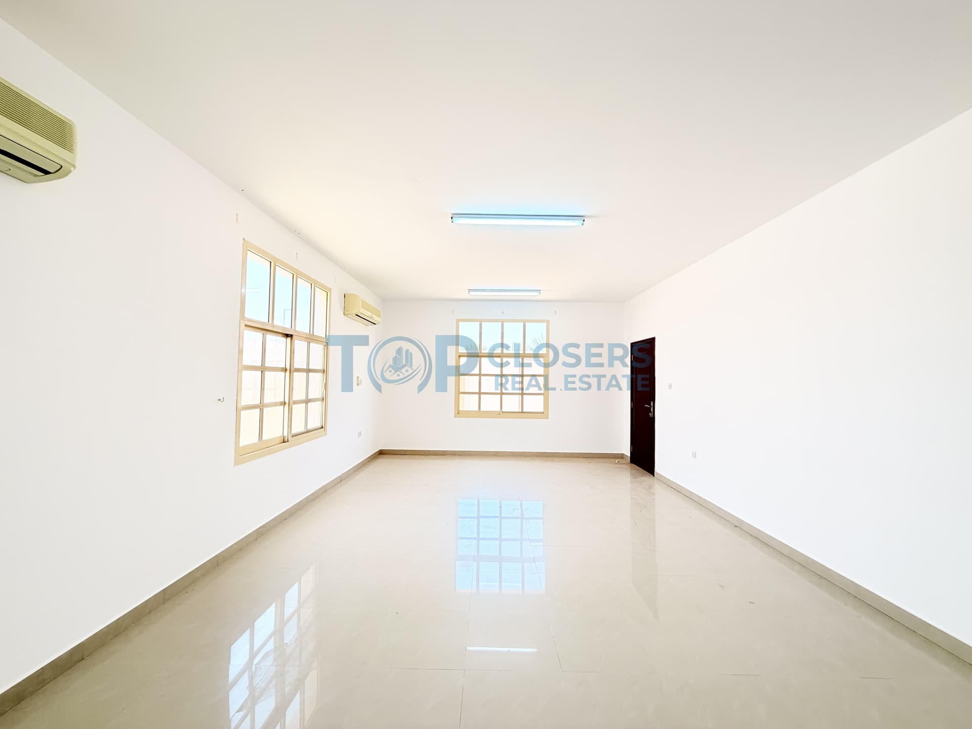 4 Bedrooms | Private Entrance | Tenancy Contract - Image 3