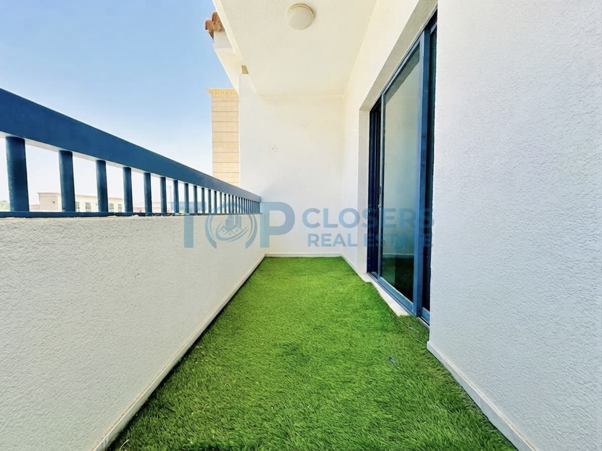Balcony Near to Mall | Prime Location | Must See - Image 1