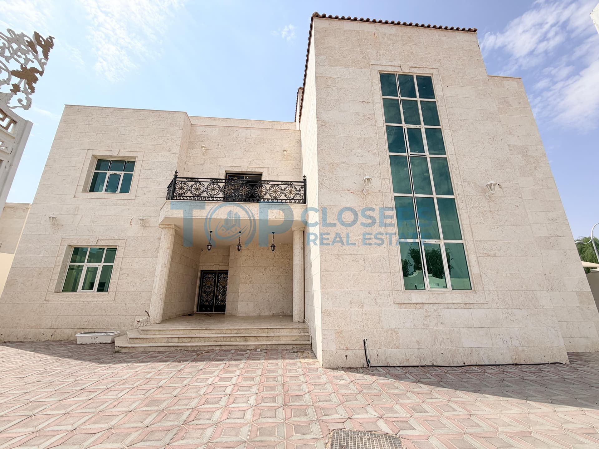 Prime Location | Private Entrance | Balcony | Yard - Image 1