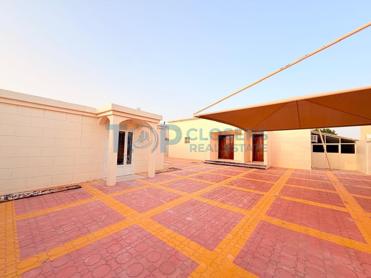 Including Water Electricity | Private Entrance - Image 1