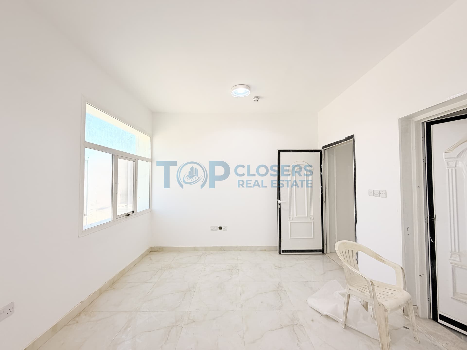 Brand New | 4 Payments | Prime Location | Must See - Image 4