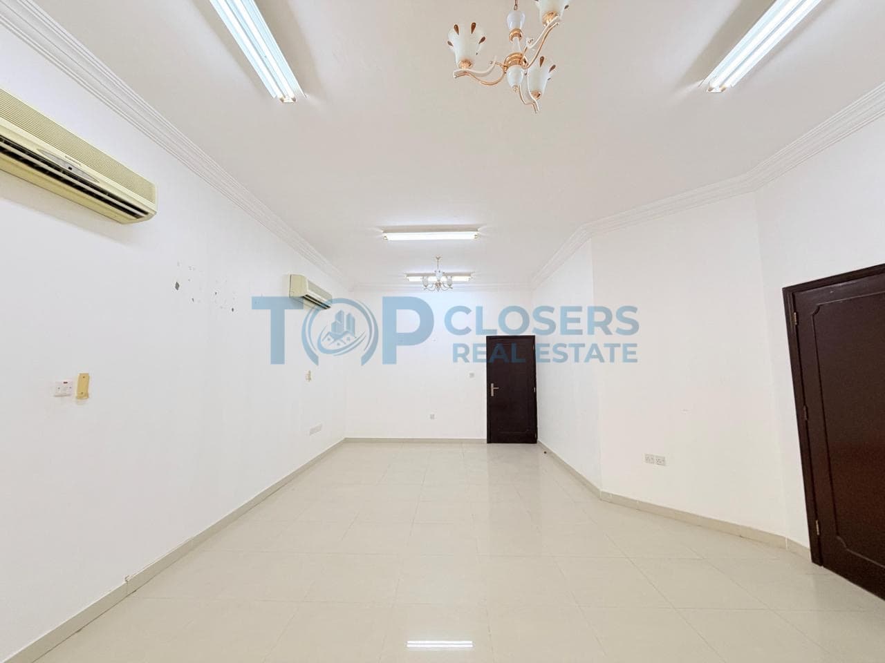 Private Entrance | Prime Location | Near UAE Uni - Image 3