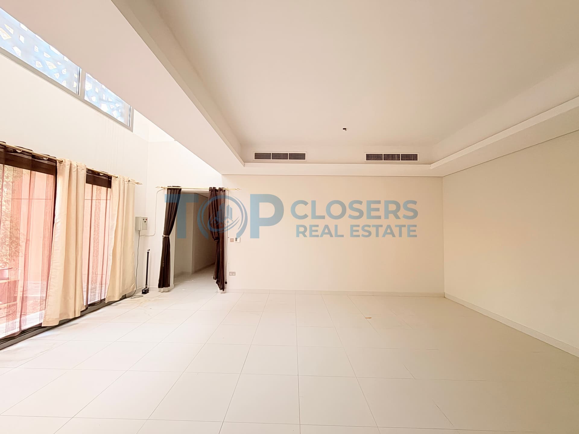 Driver Room | Private Villa|Central Duct AC | Yard - Image 3