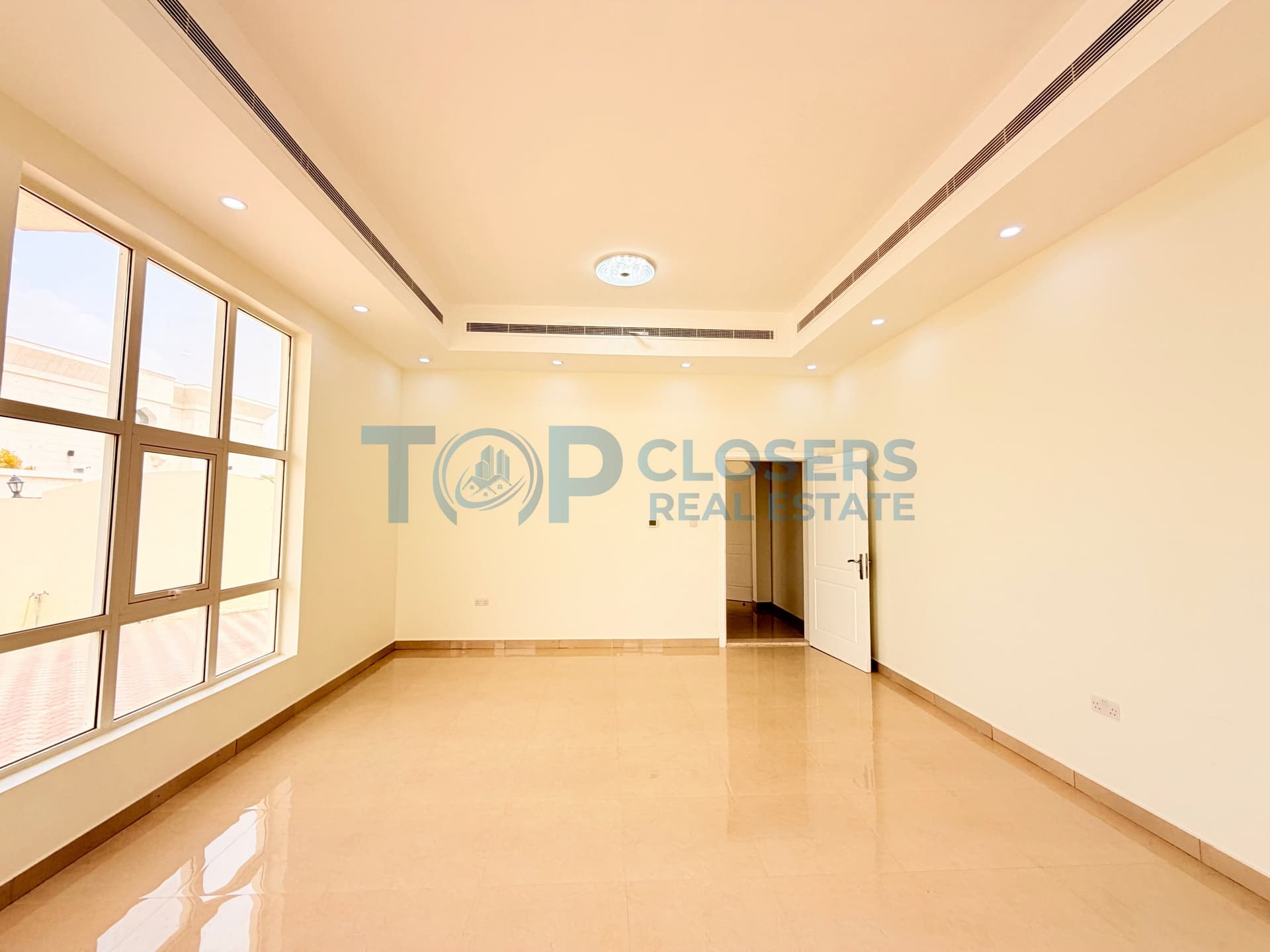 New Villa | Prime Location | | Ready to Move In - Image 4