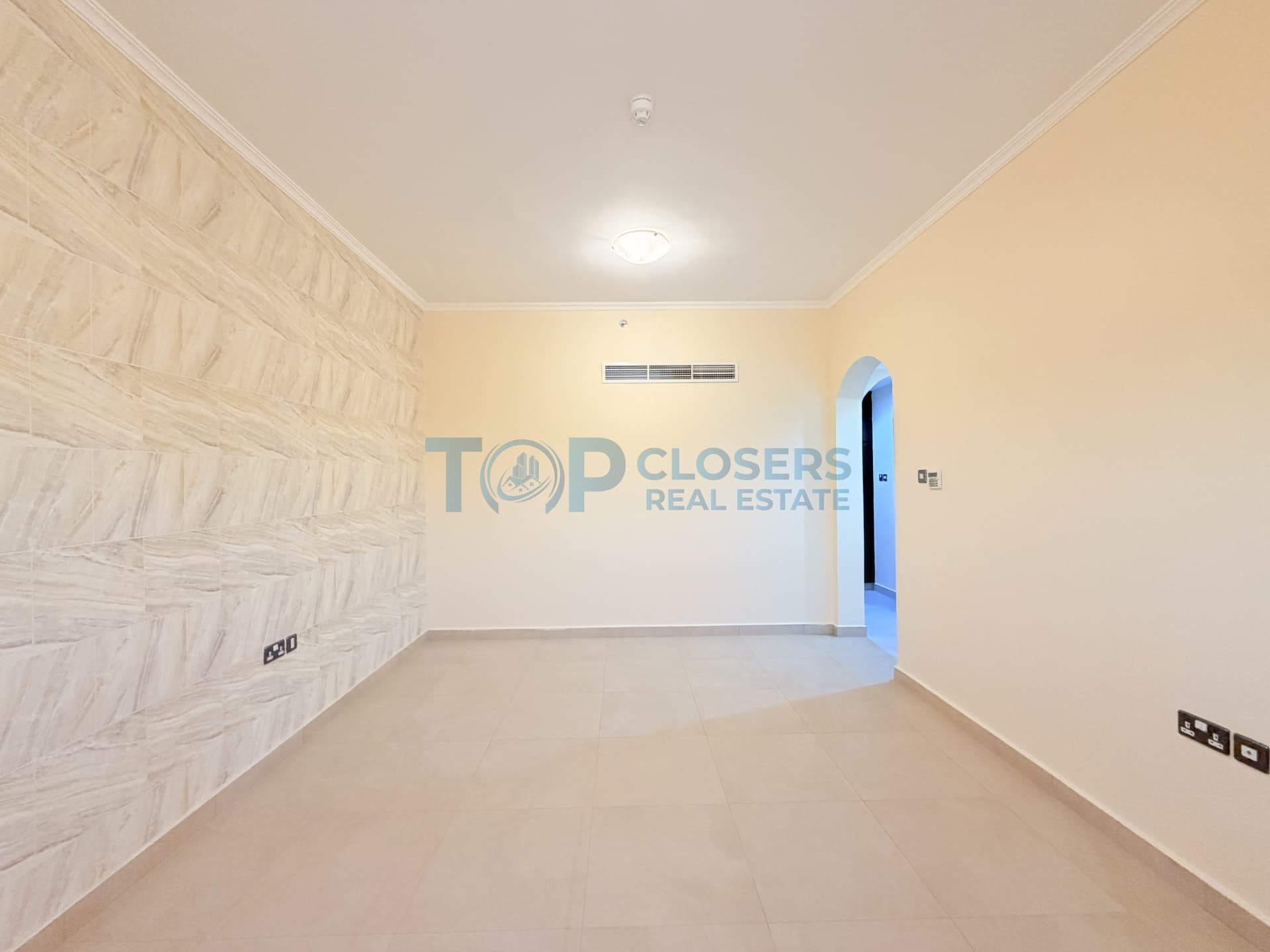 Central Duct AC | 4 Payments | Basement Parking - Image 4