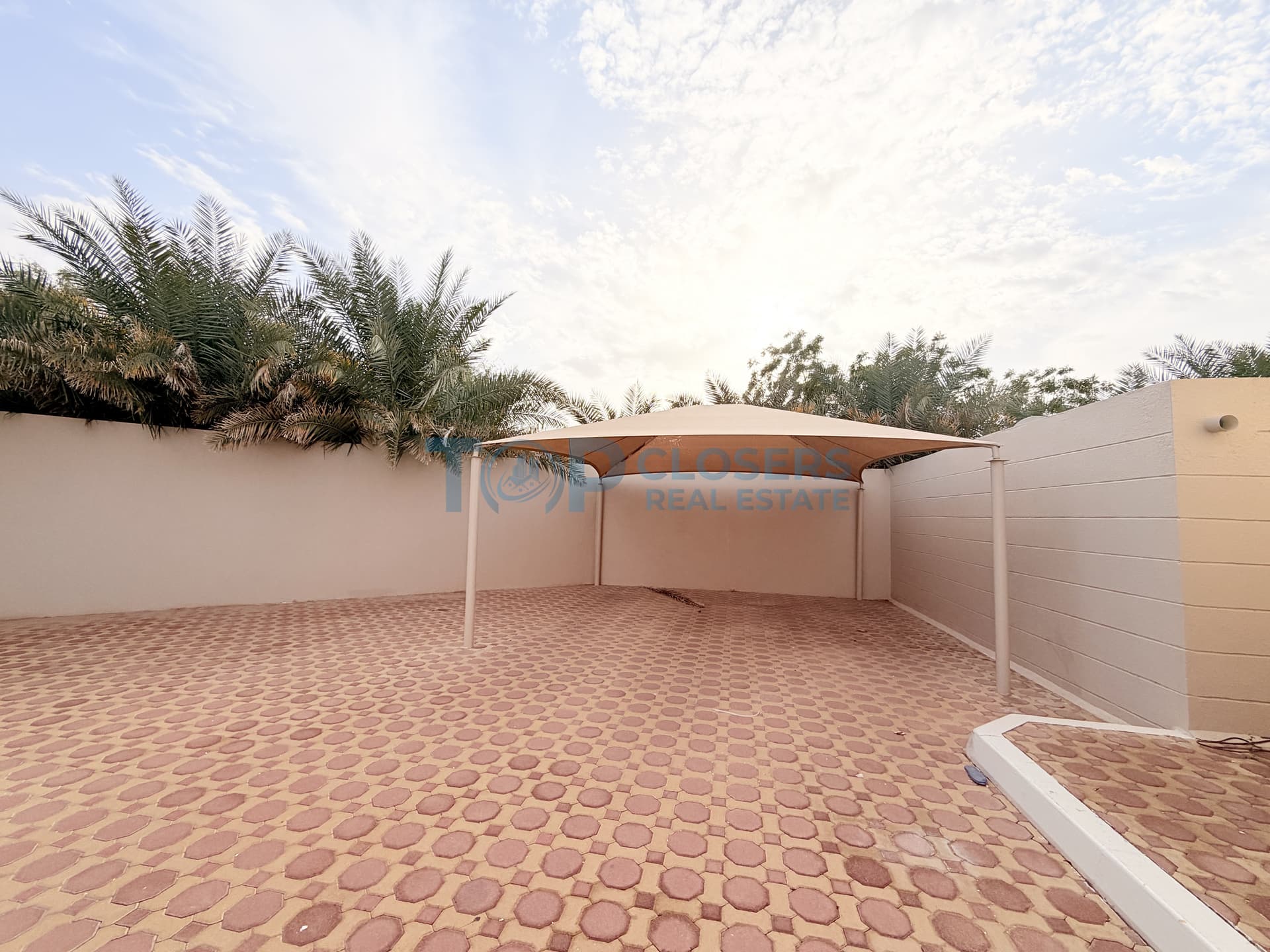 Listing Image 17