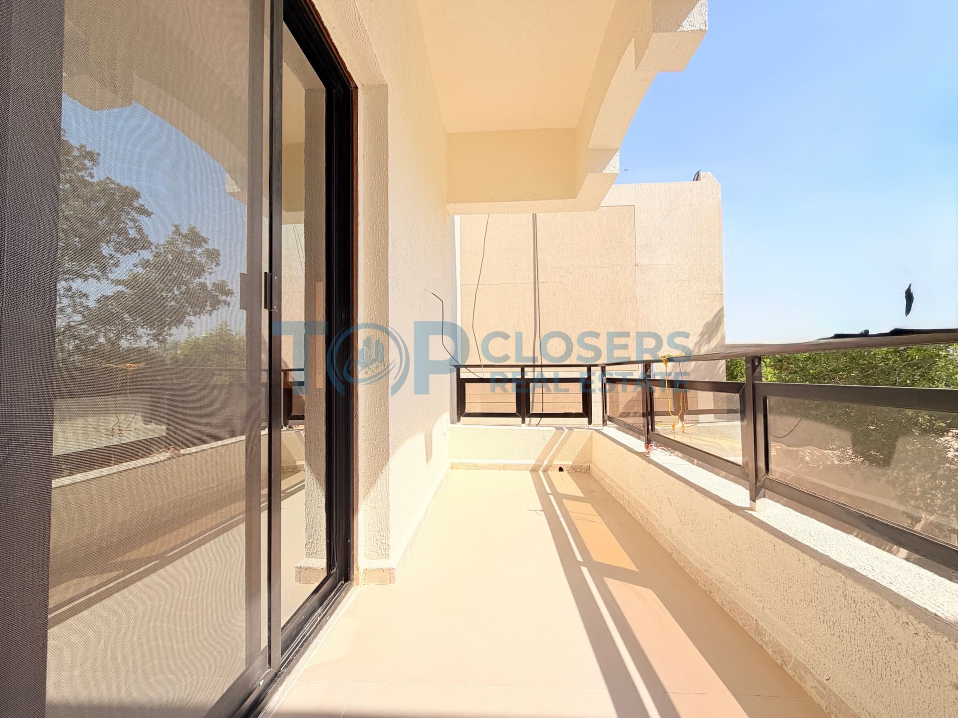 Including Water Electricity |Private Entrance - Image 1