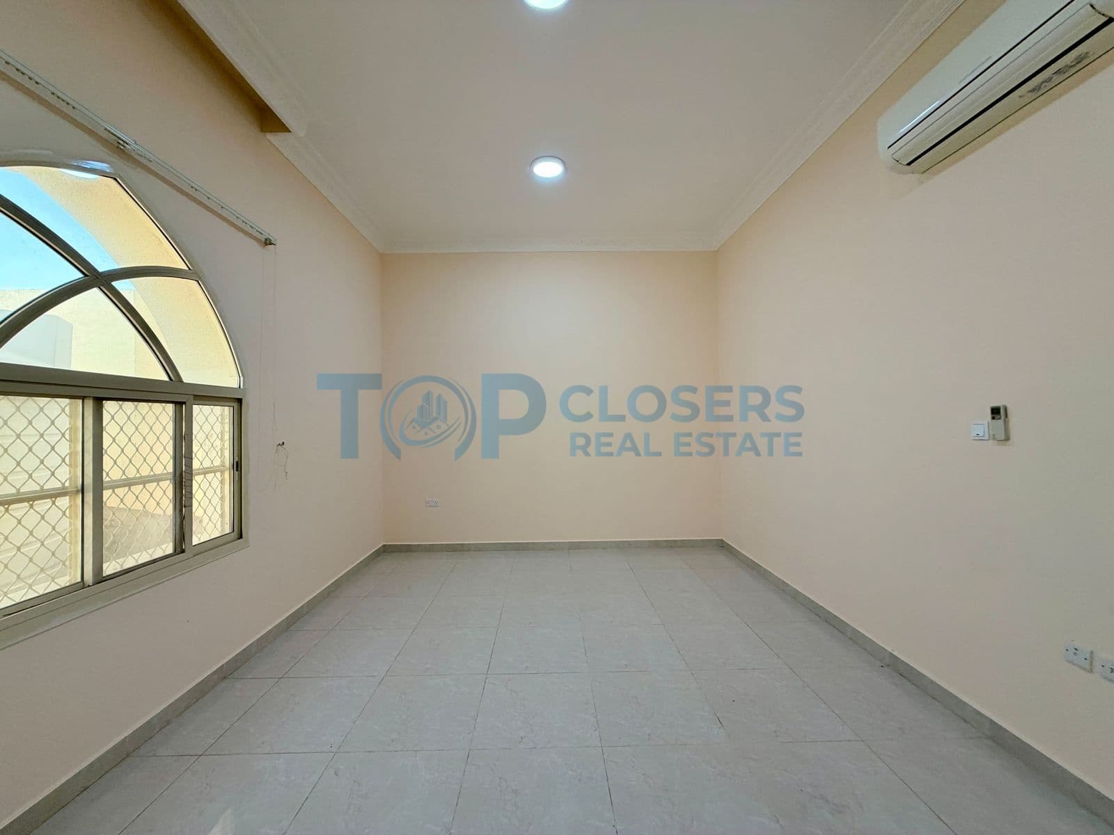 Including Water Electricity | Private Entrance - Image 4