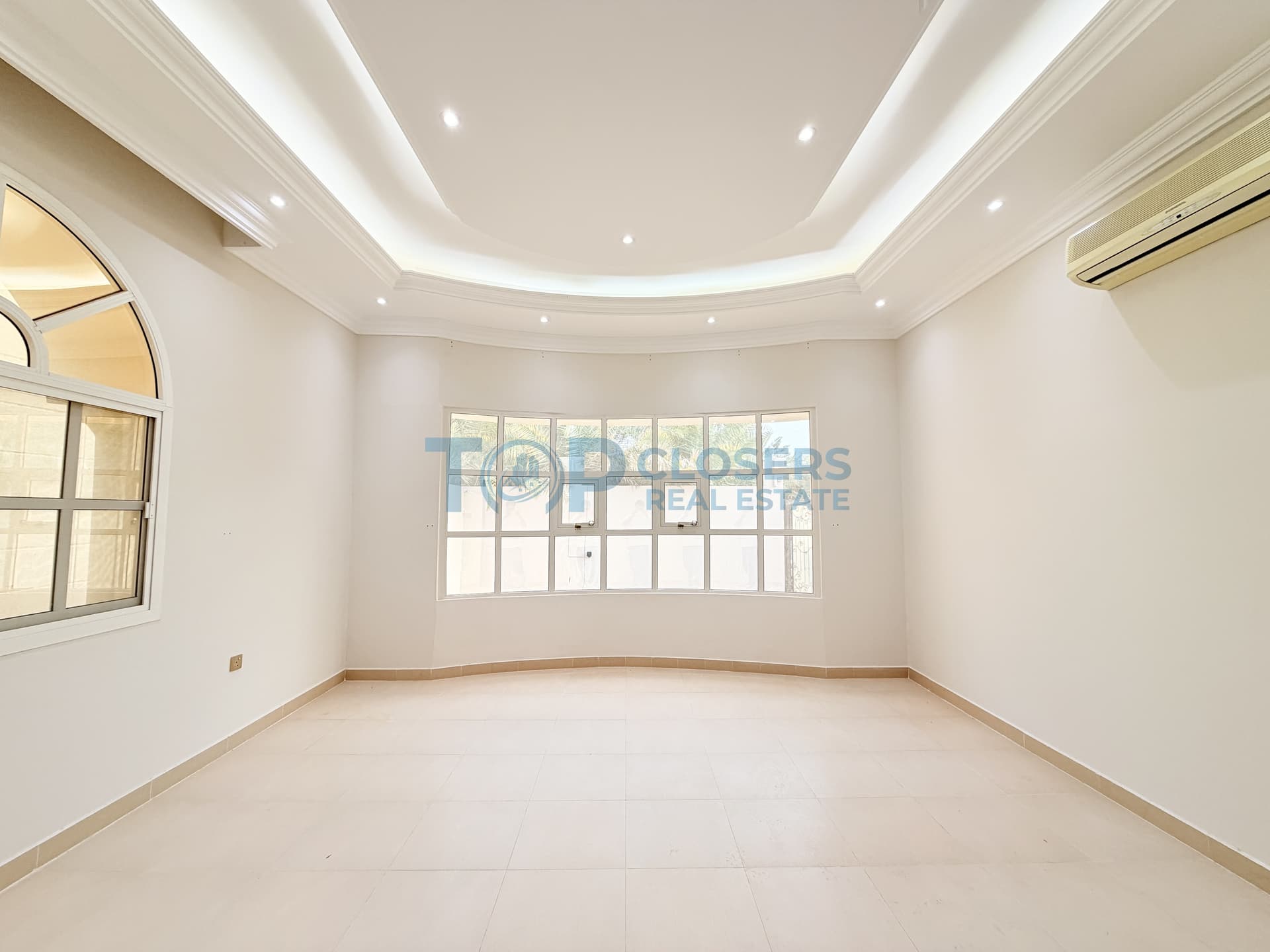 Ground Floor | Private Entrance | Front Yard | - Image 4