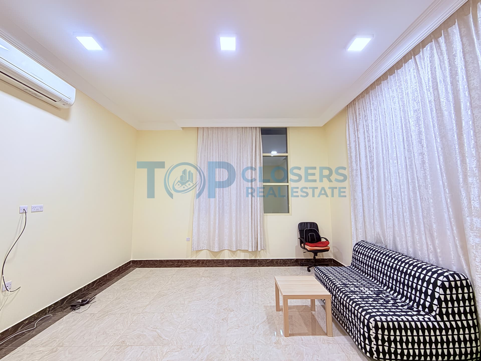 Free water Electricity | Ready to Move In|Must see - Image 4