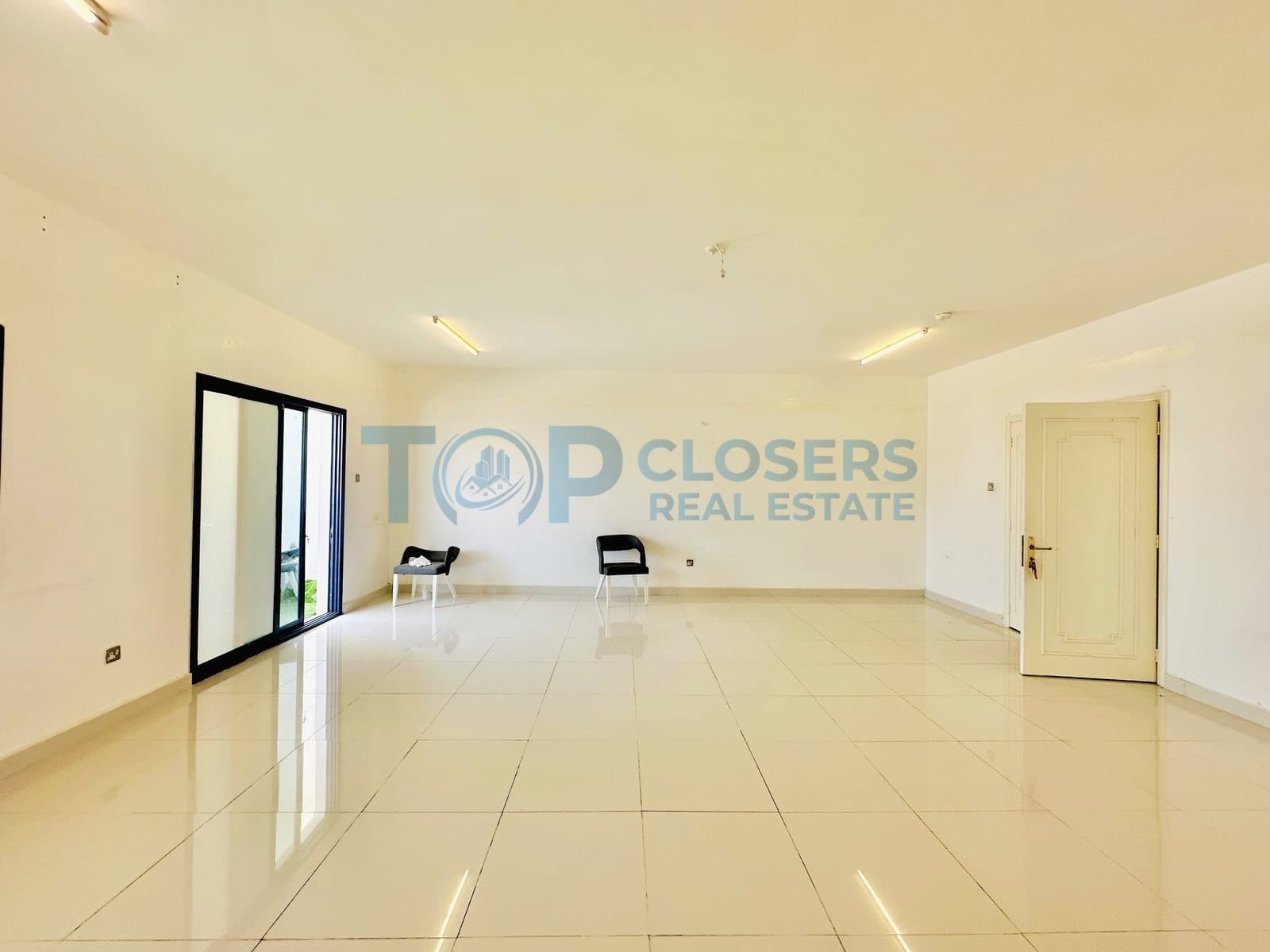Balcony Near to Mall | Prime Location | Must See - Image 3