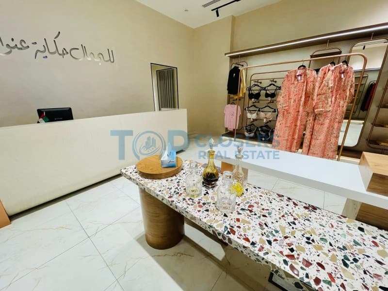 Prime Location | Inside Mall | Massive Foot Fall - Image 1