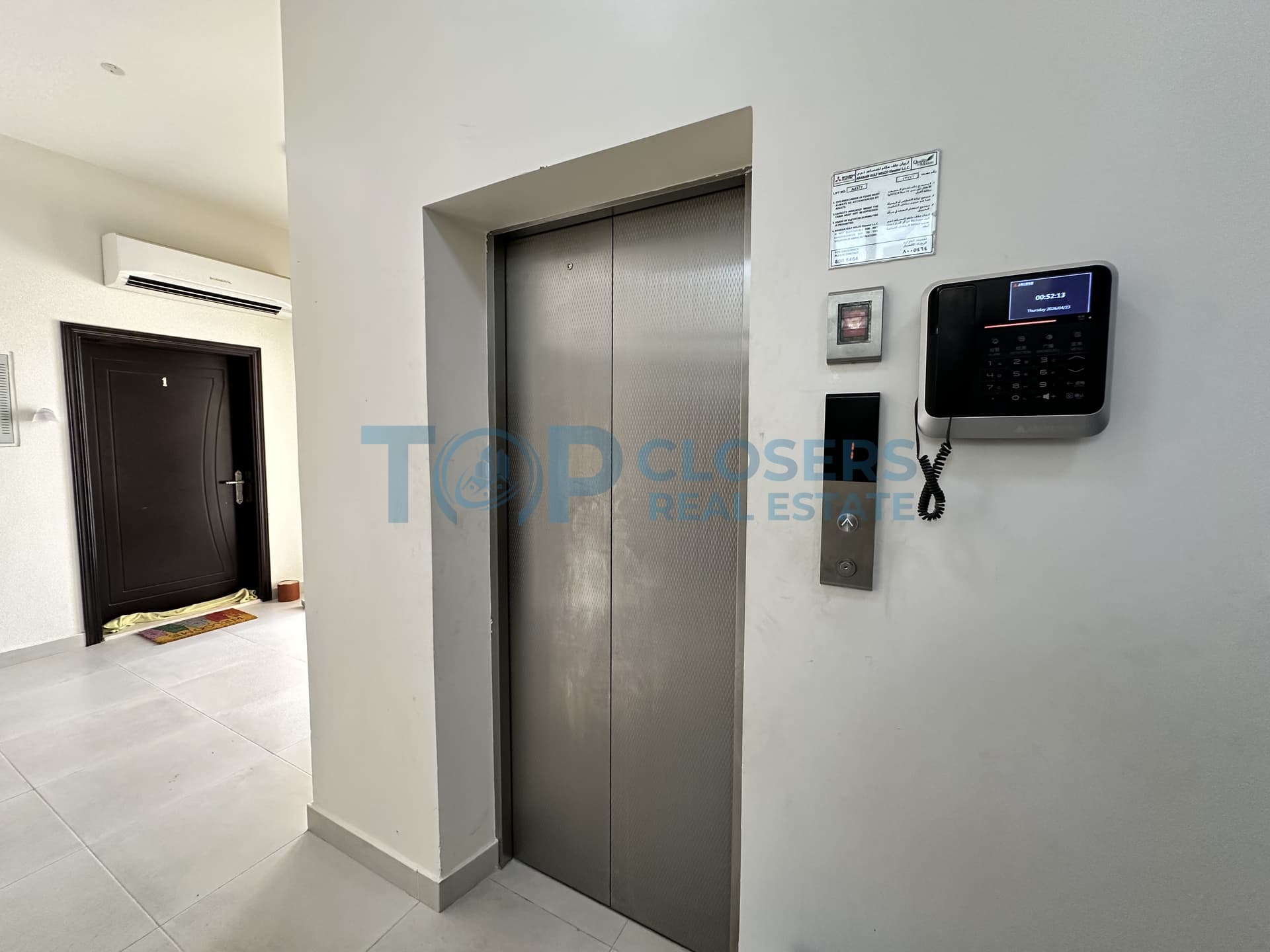 Listing Image 9