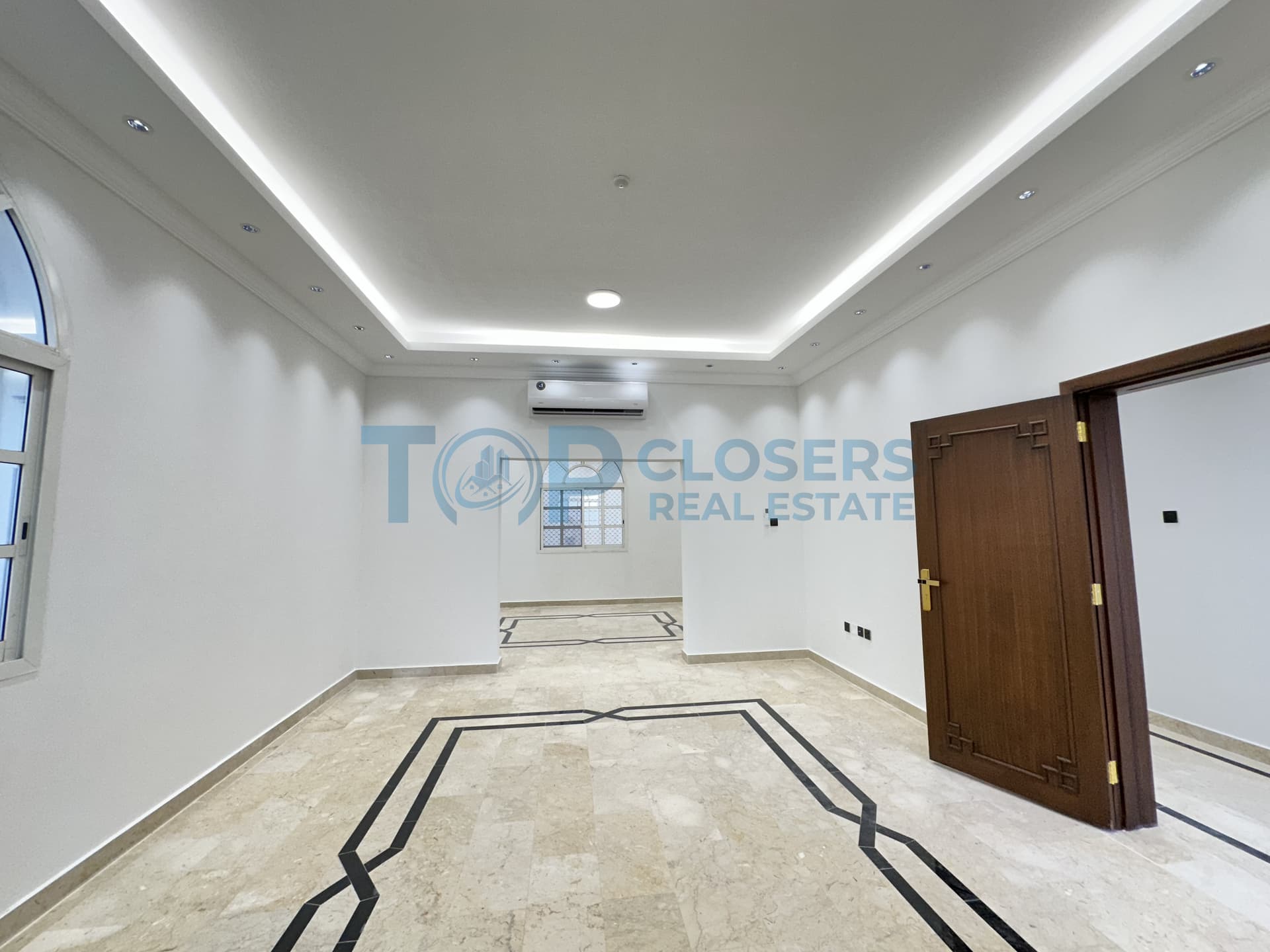 Newly Renovated | Private Villa | Prime location - Image 2