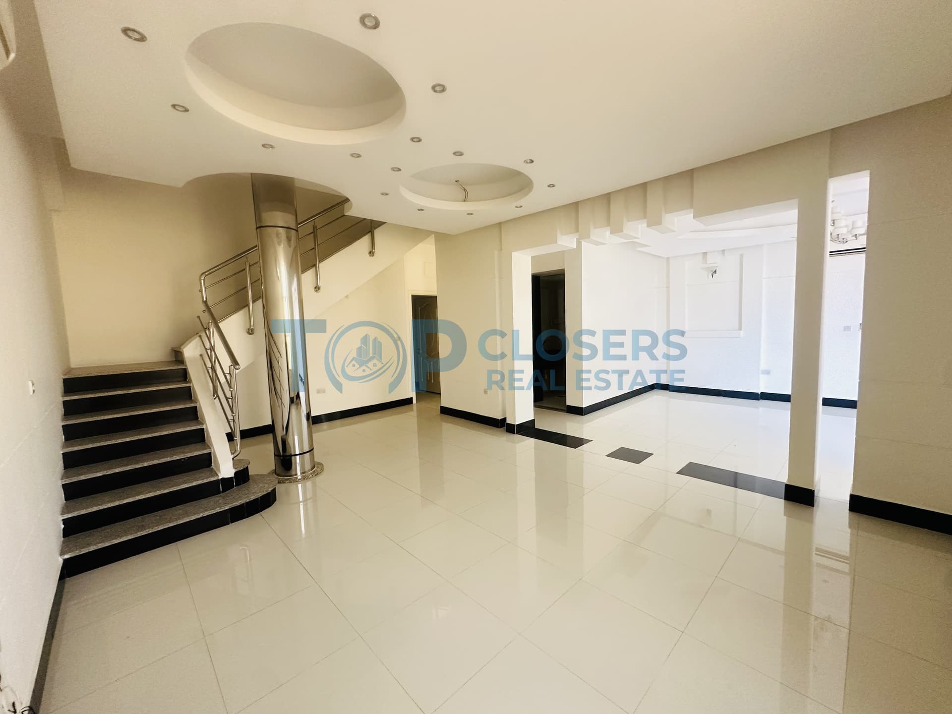 Private Entrance & Yard | Near To Dubai Exit - Image 2