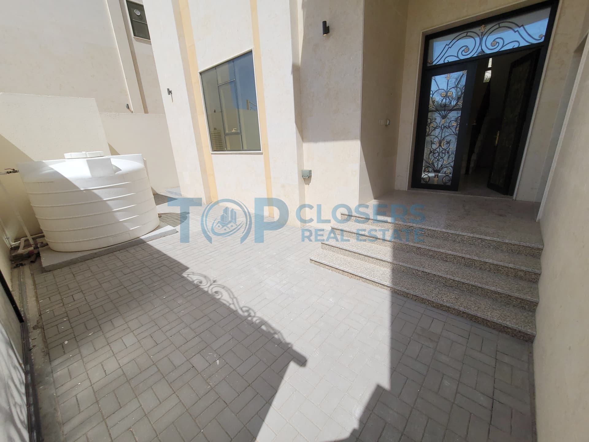 Second Tenant Villa | Easy Location | Balcony - Image 3