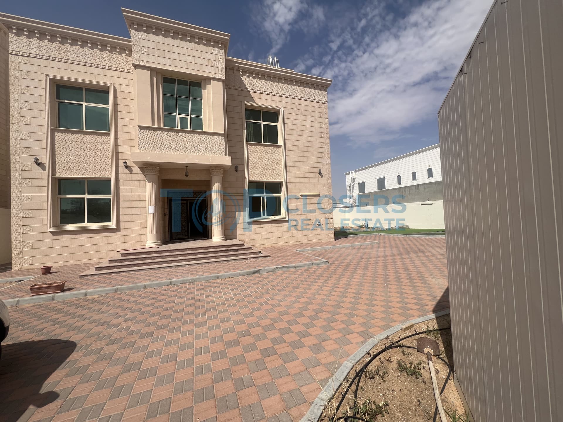 Second Tenant Villa - Image 1
