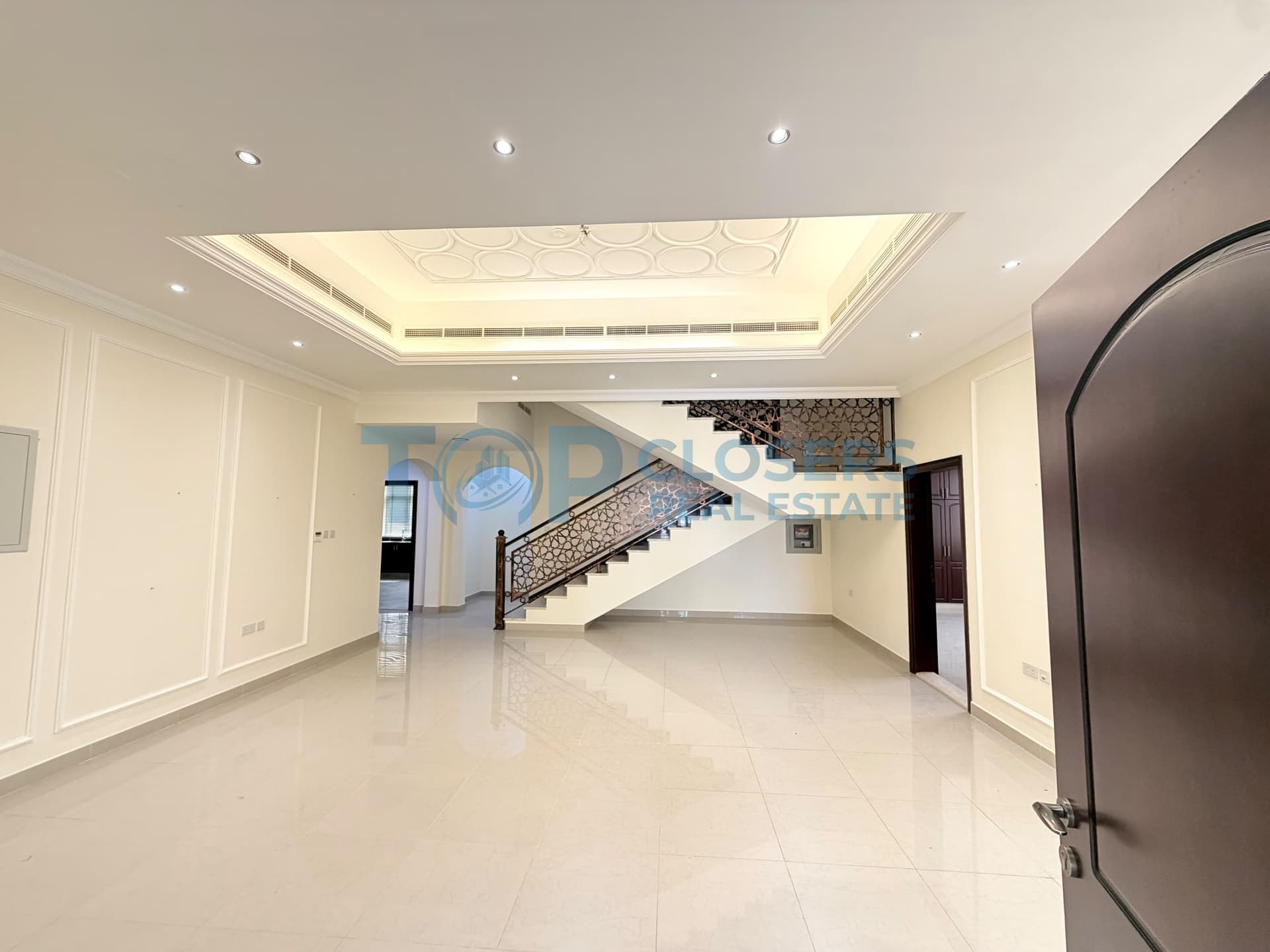 Luxurious Villa / Local rate / Prime Location - Image 3