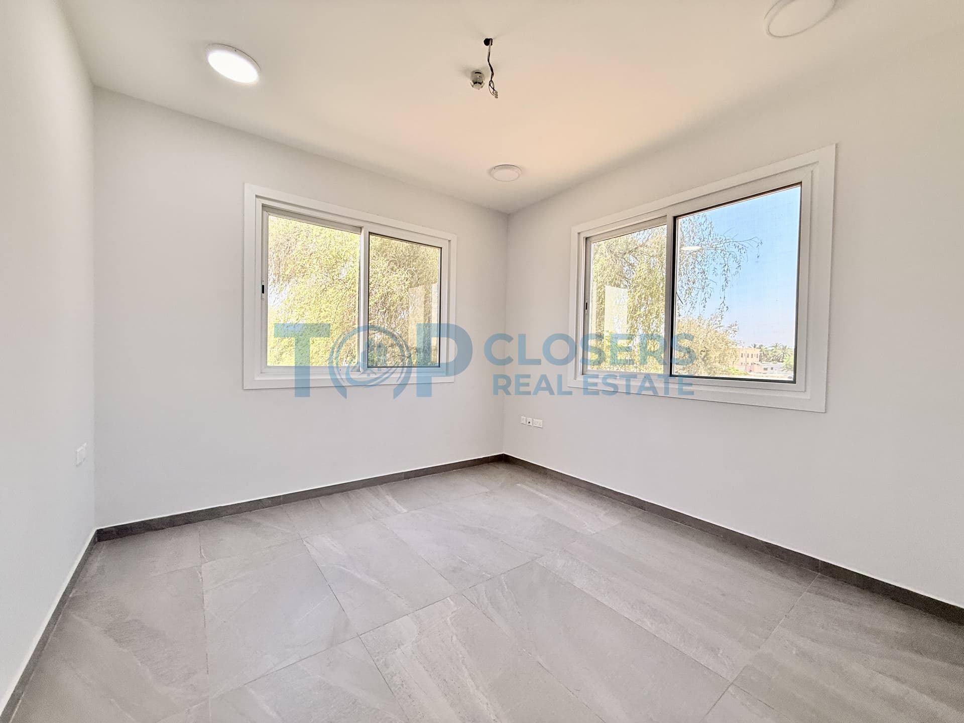 Spacious Apartment | Elevator | Basement Parking - Image 2