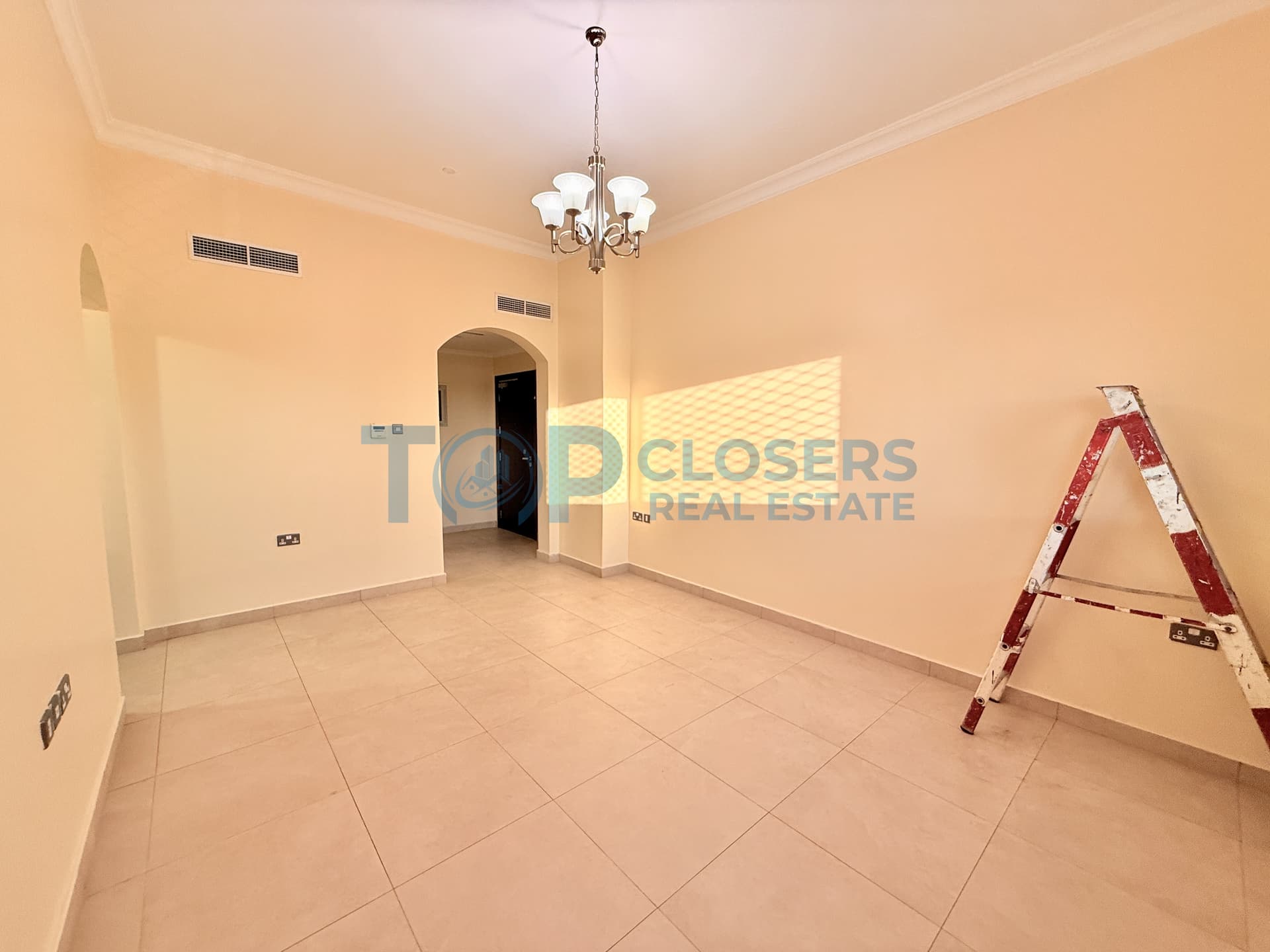 Spacious Apartment | Elevator | Basement Parking - Image 2