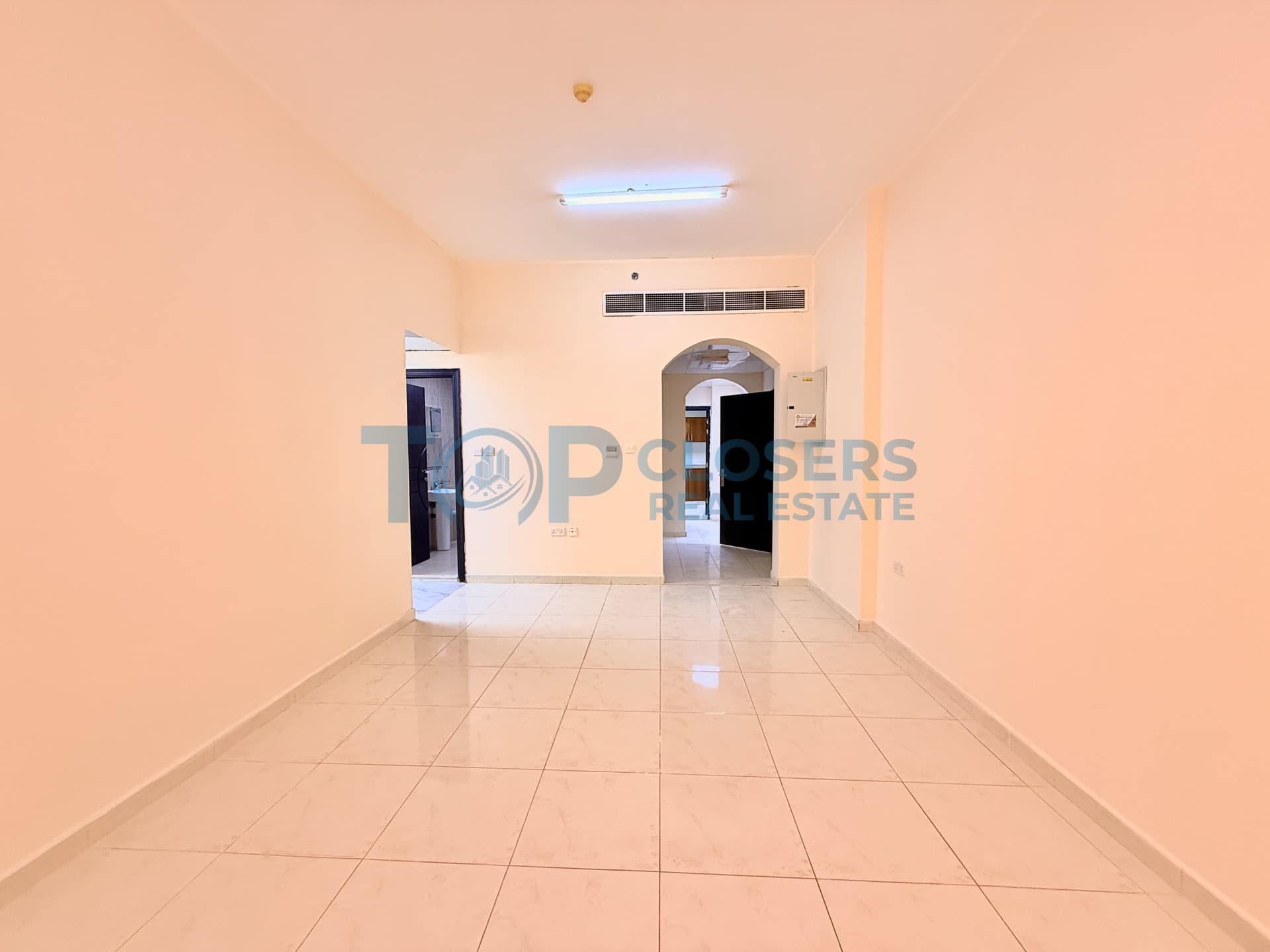 Spacious Apartment | Elevator | Basement Parking - Image 2