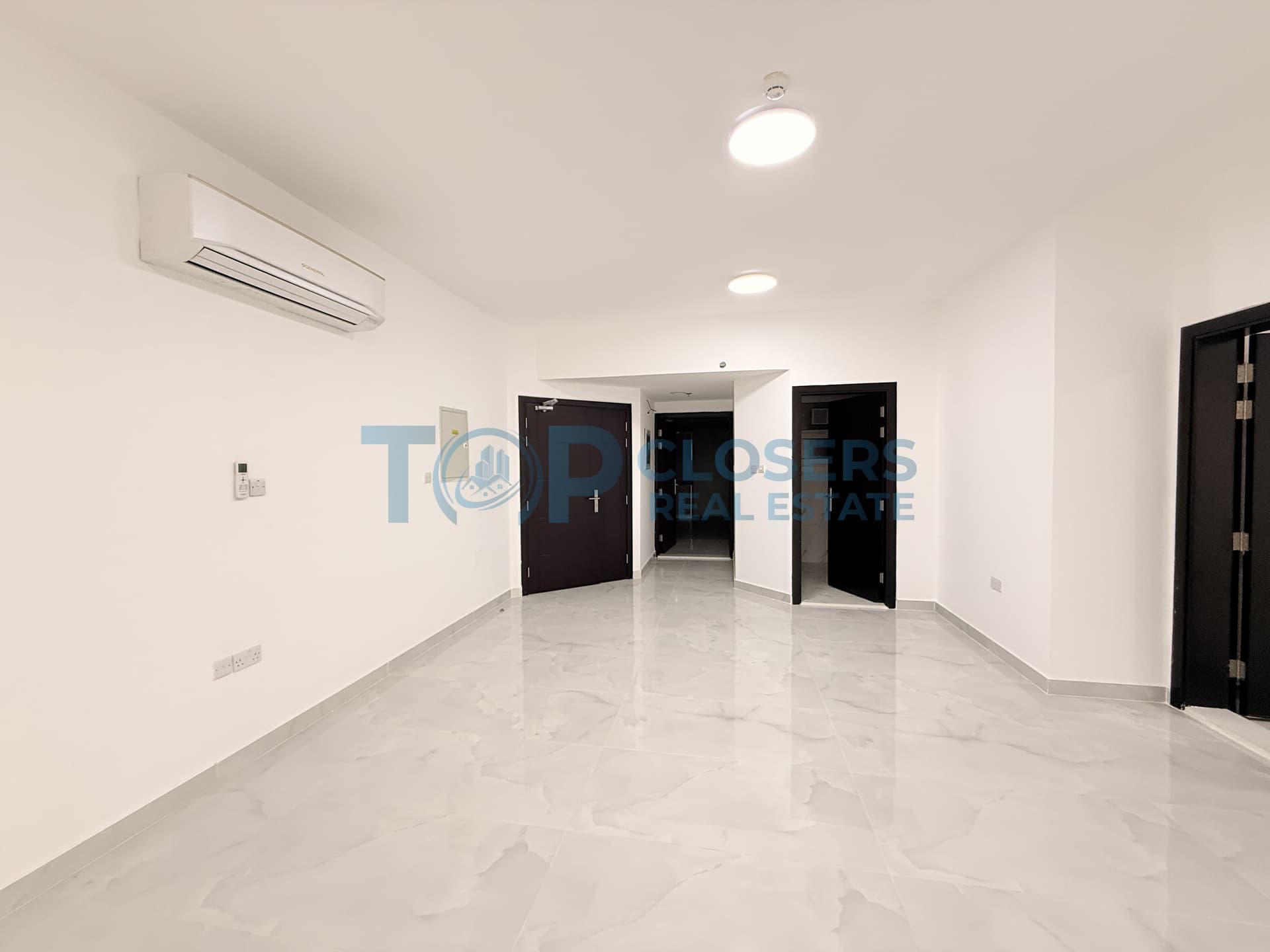 Spacious Apartment | Elevator | Basement Parking - Image 1