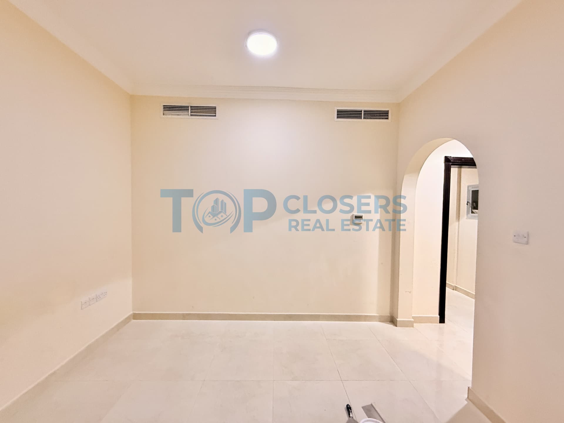Spacious Apartment | Elevator | Basement parking - Image 4