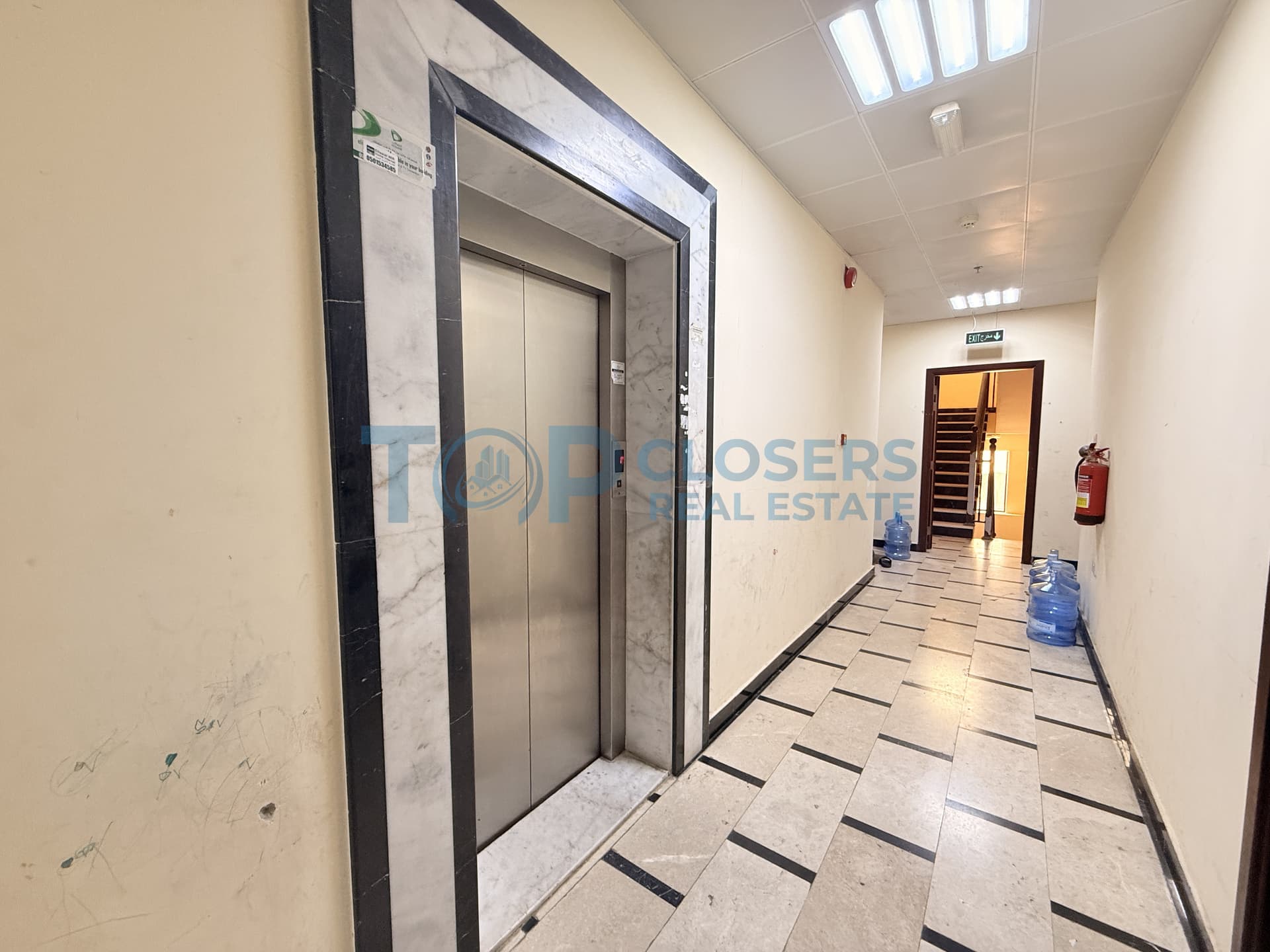 Listing Image 9