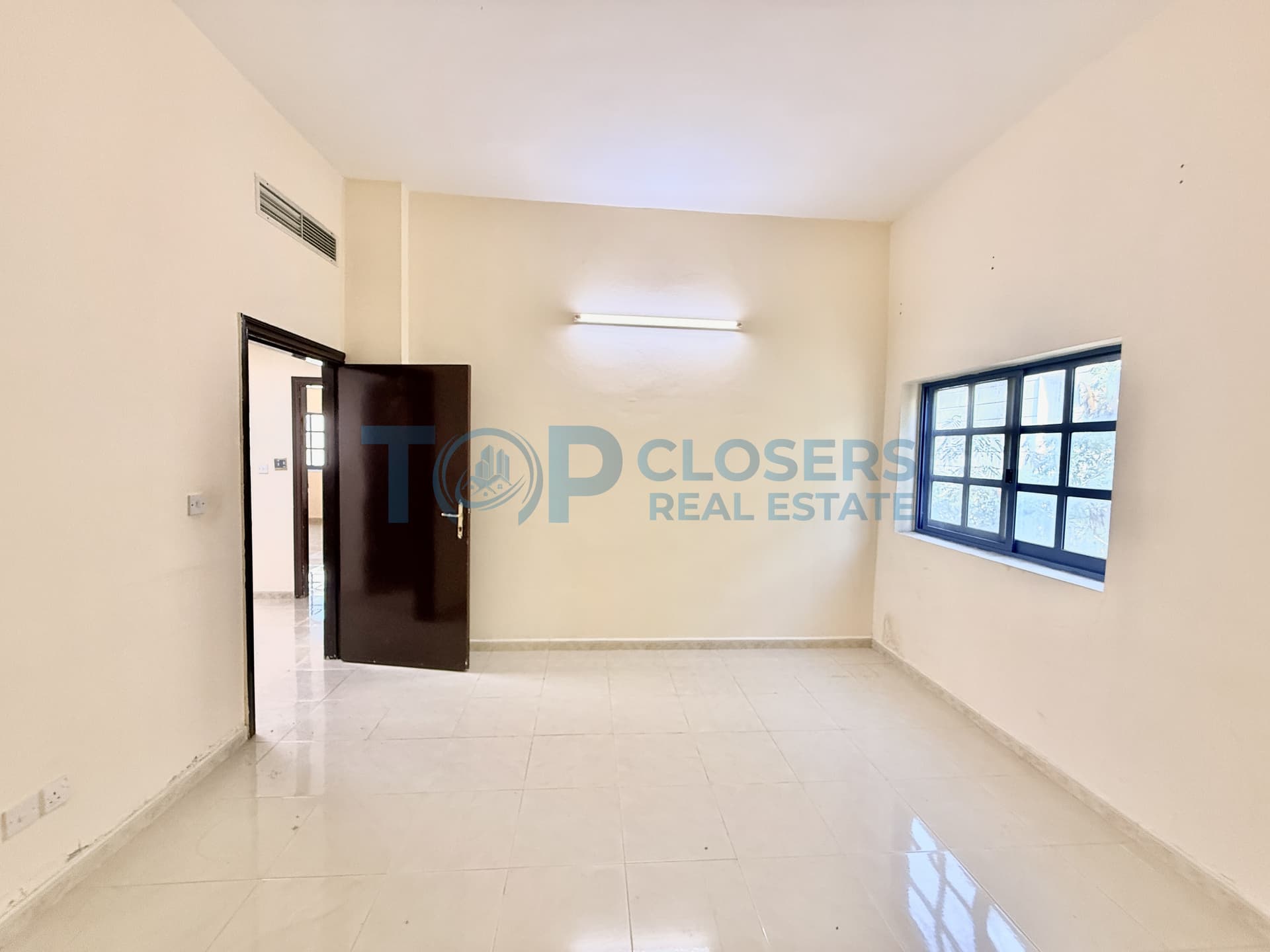 3BHK Spacious Apartment | Balconies | Covere Parking - Image 2