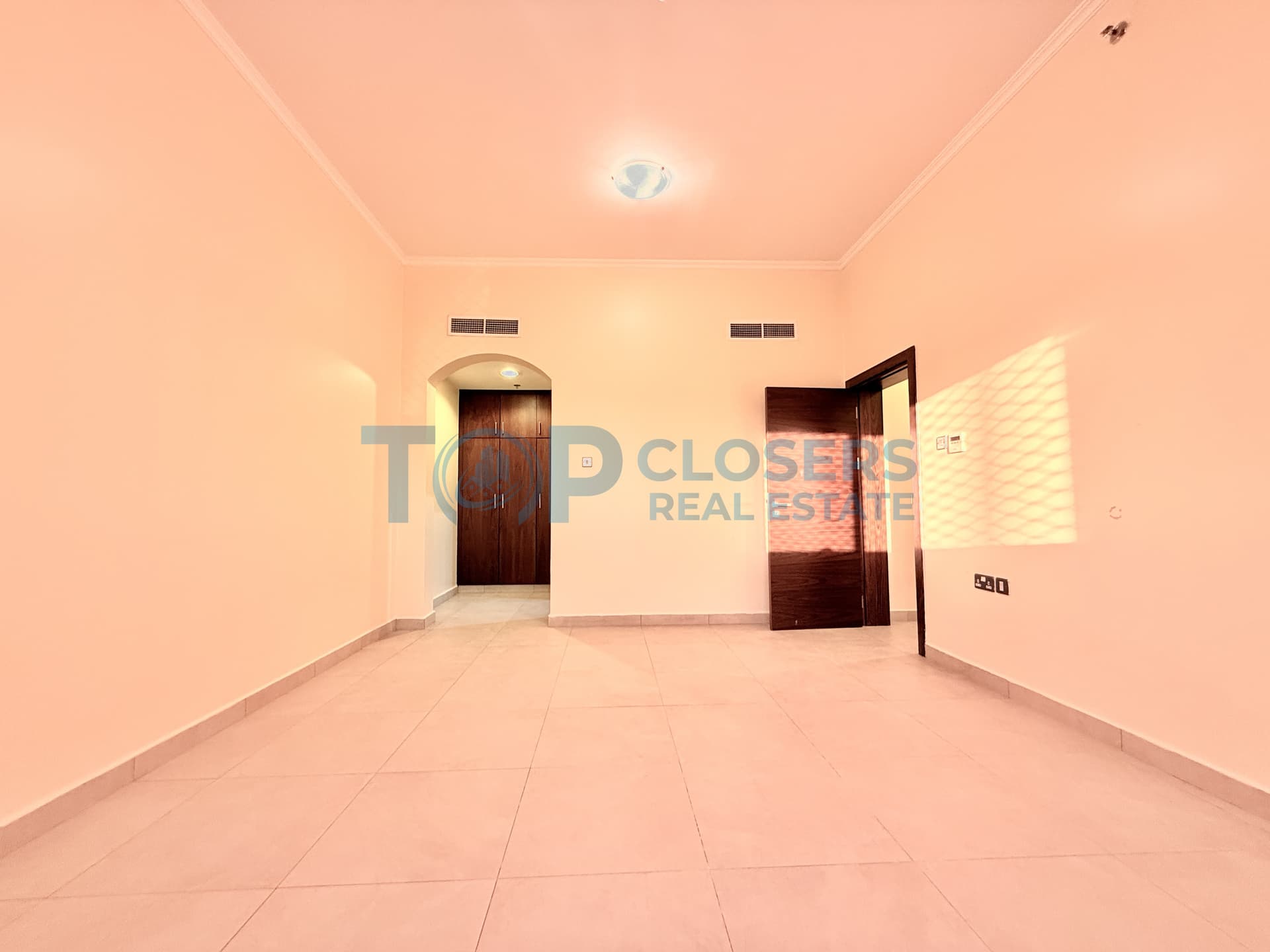 Spacious Apartment | Elevator | Basement Parking - Image 1