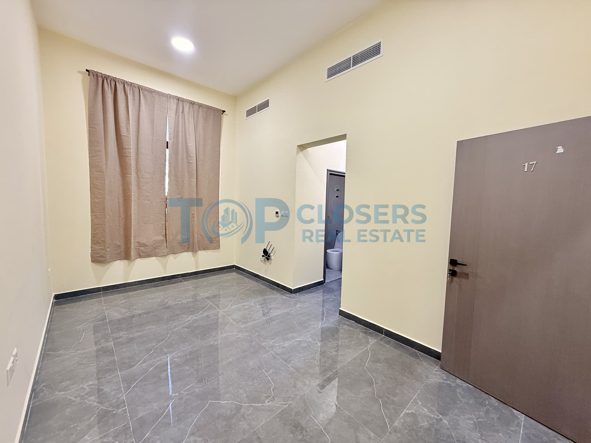 Including All|Studio | Prime Location | Free Parking - Image 2