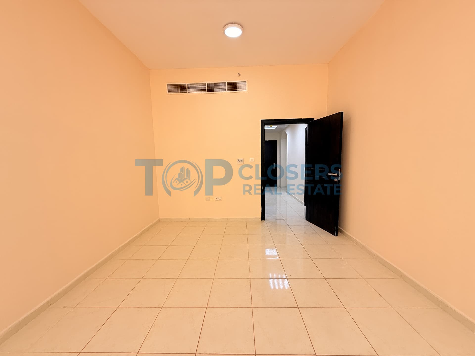 Spacious Apartment | Elevator | Basement Parking - Image 4