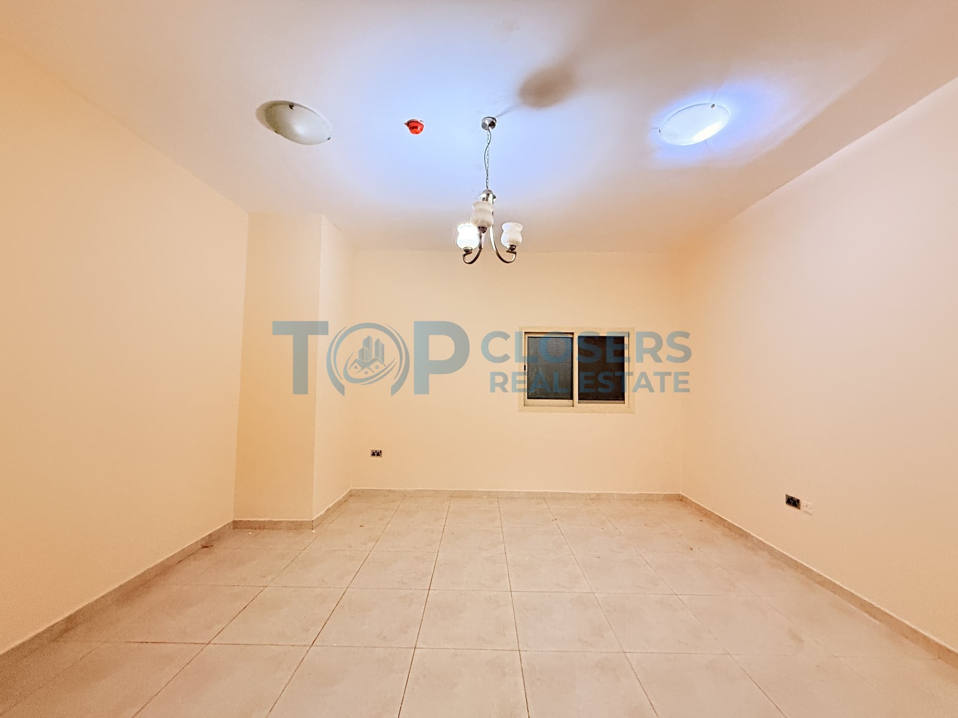 Spacious Apartment | Elevator | Basement Parking - Image 2