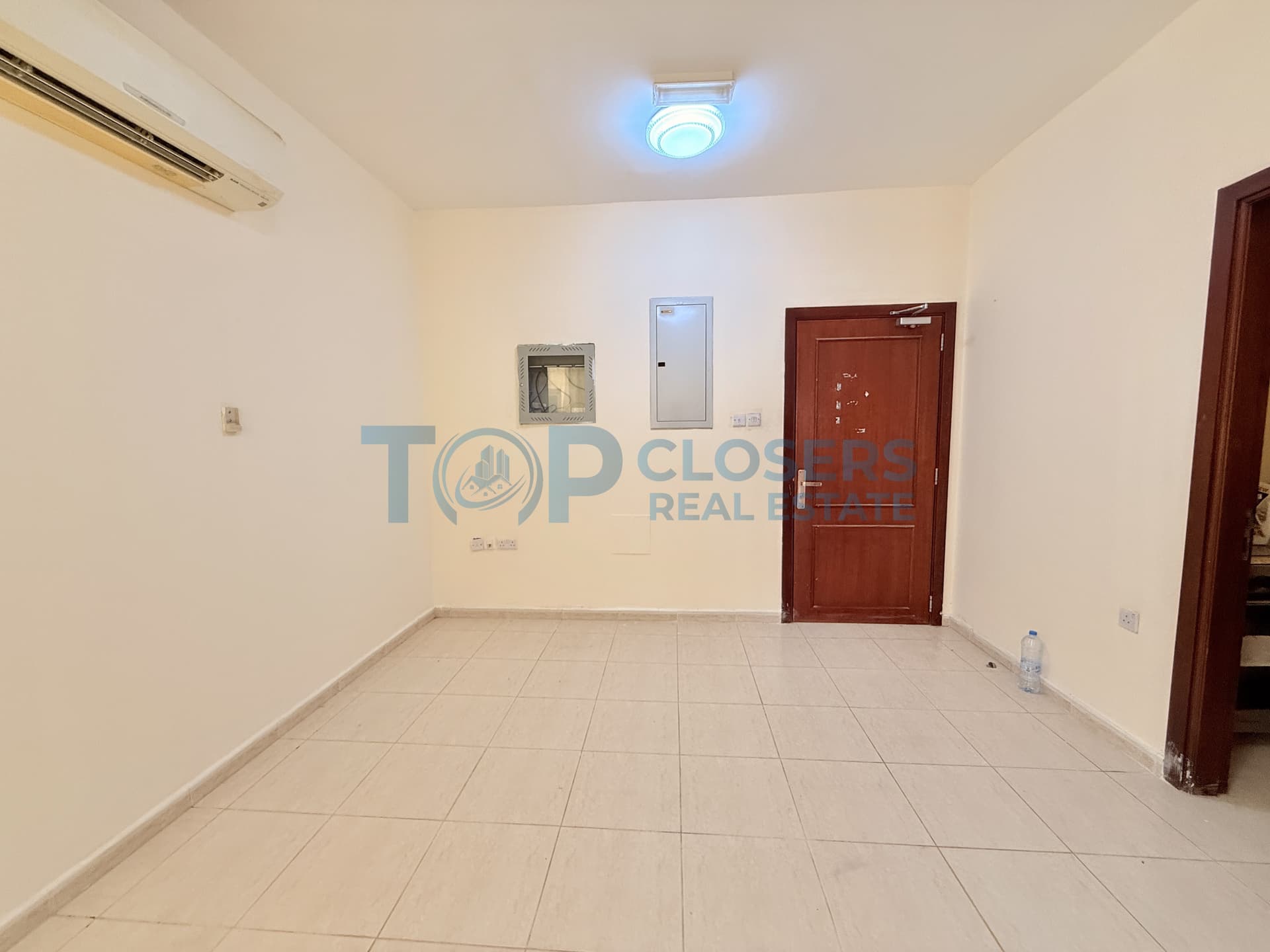 3BHK Spacious Apartment | Maids Room| Covered Parking - Image 4