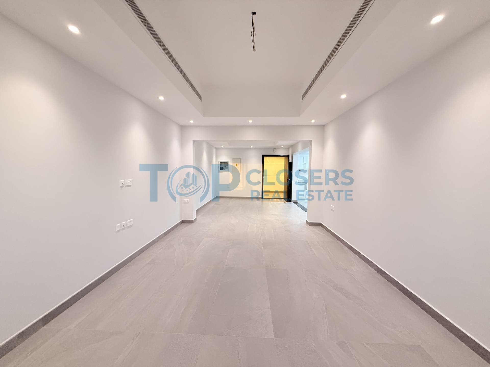 Spacious Apartment | Elevator | Basement Parking - Image 1