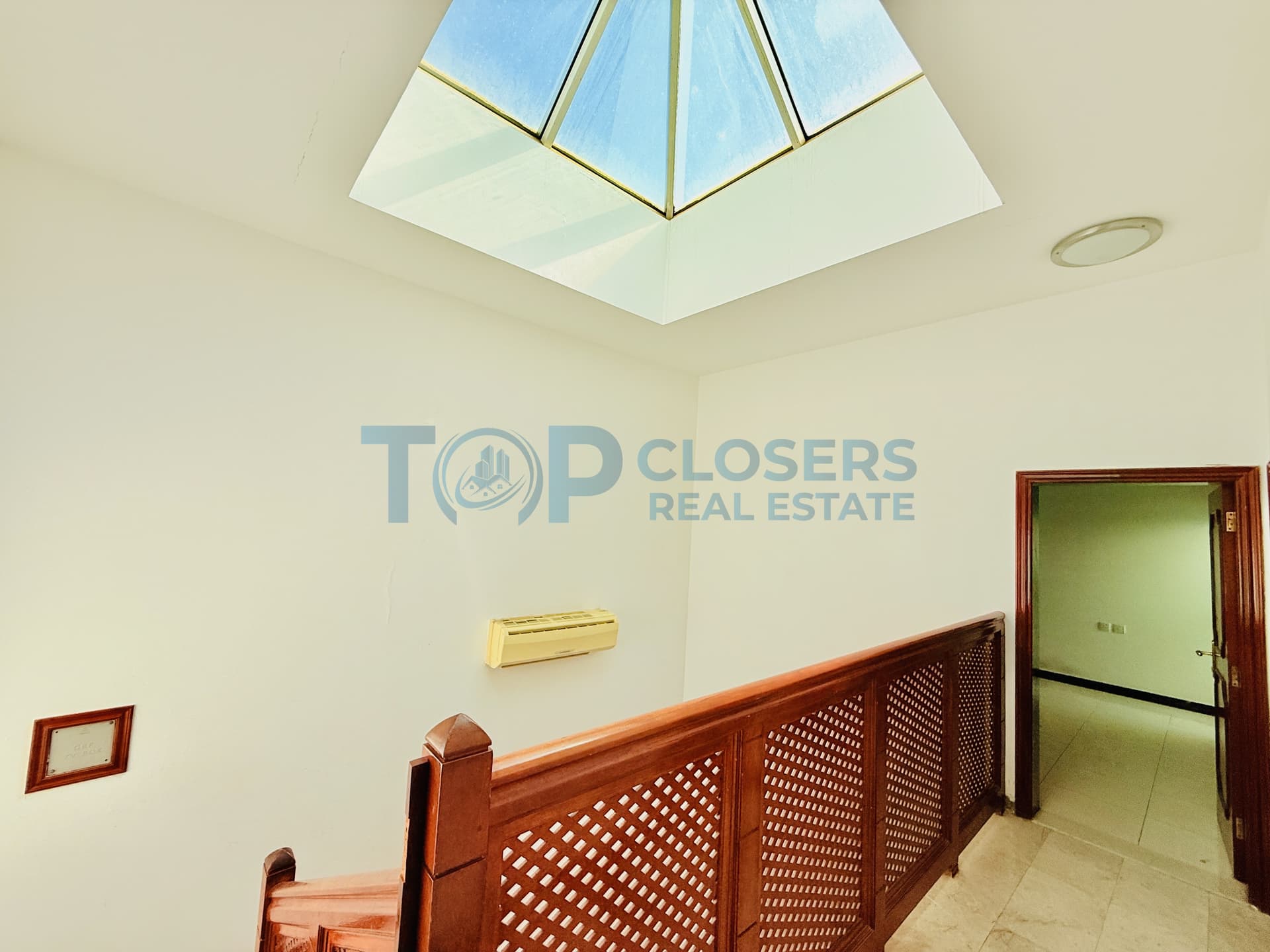 5BED Villa | Maids Room| Balcony| Covered Parking - Image 4