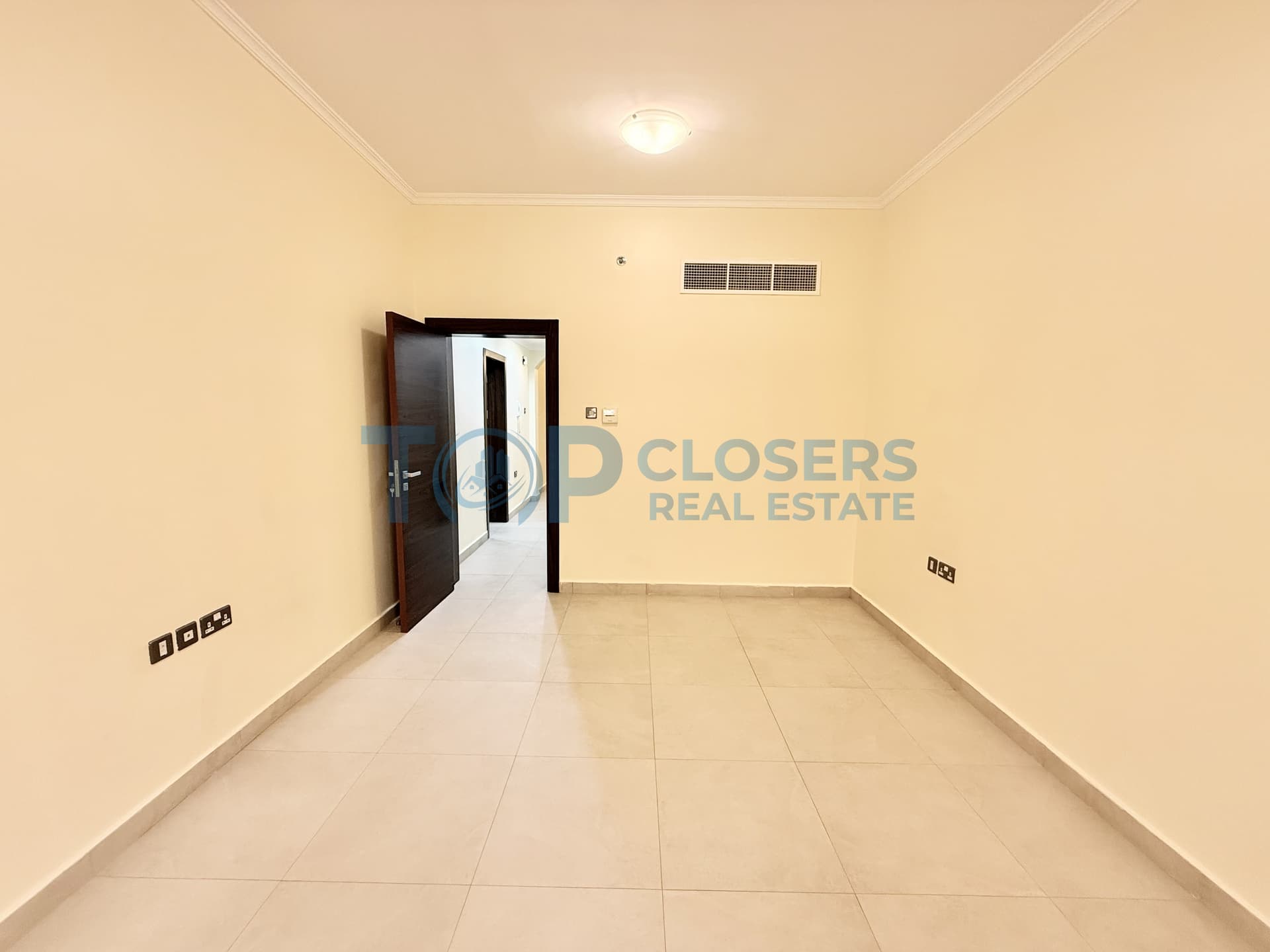 2BHK | Neat And Clean| Elevator | Basement Parking - Image 2