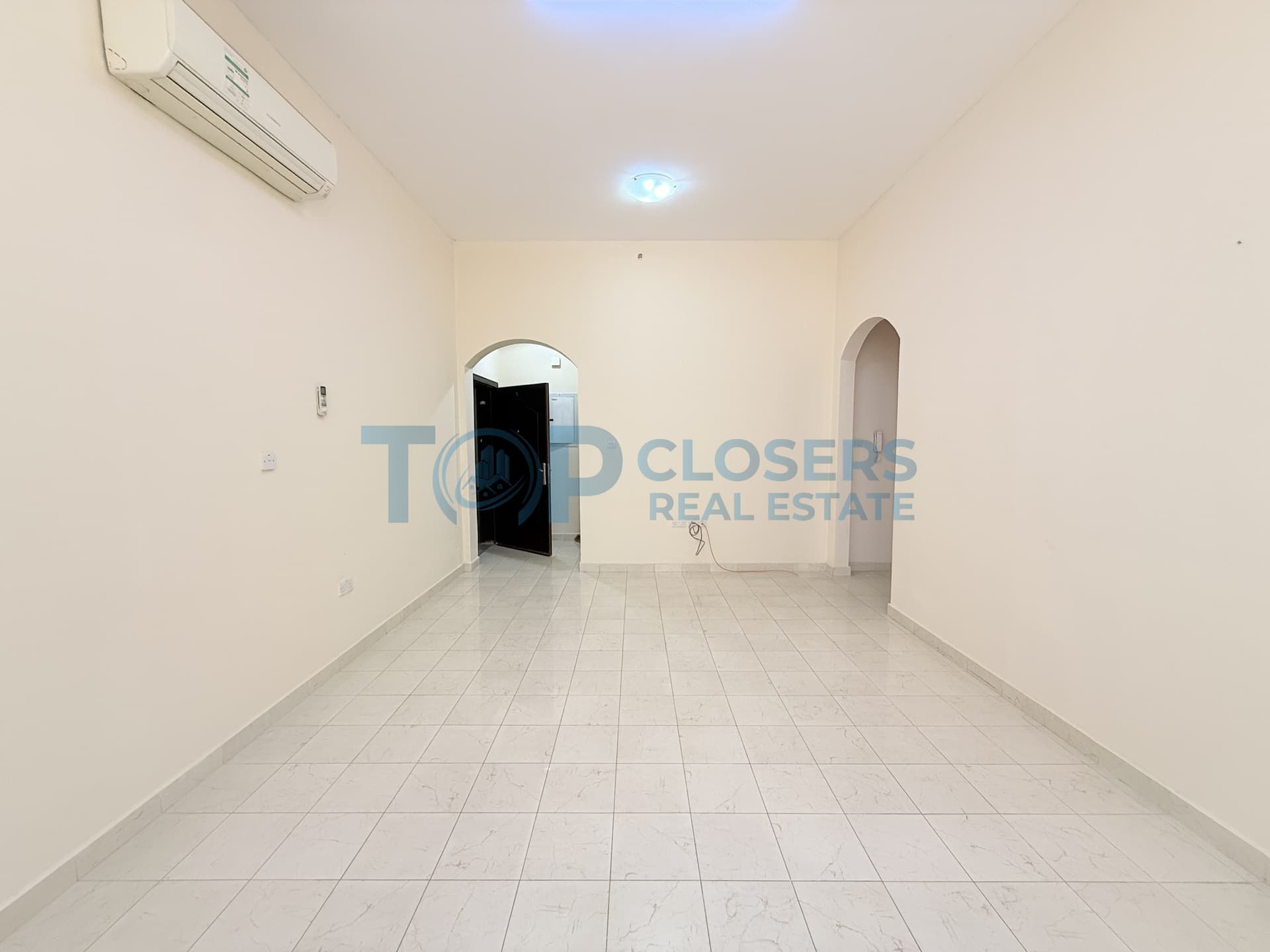 Spacious Apartment | Elevator | Basement Parking - Image 2