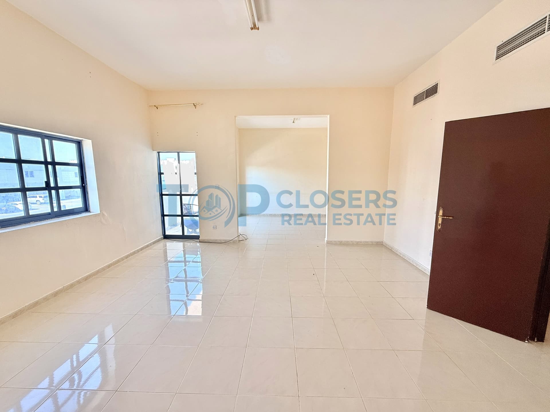 3BHK Spacious Apartment | Balconies | Covere Parking - Image 3