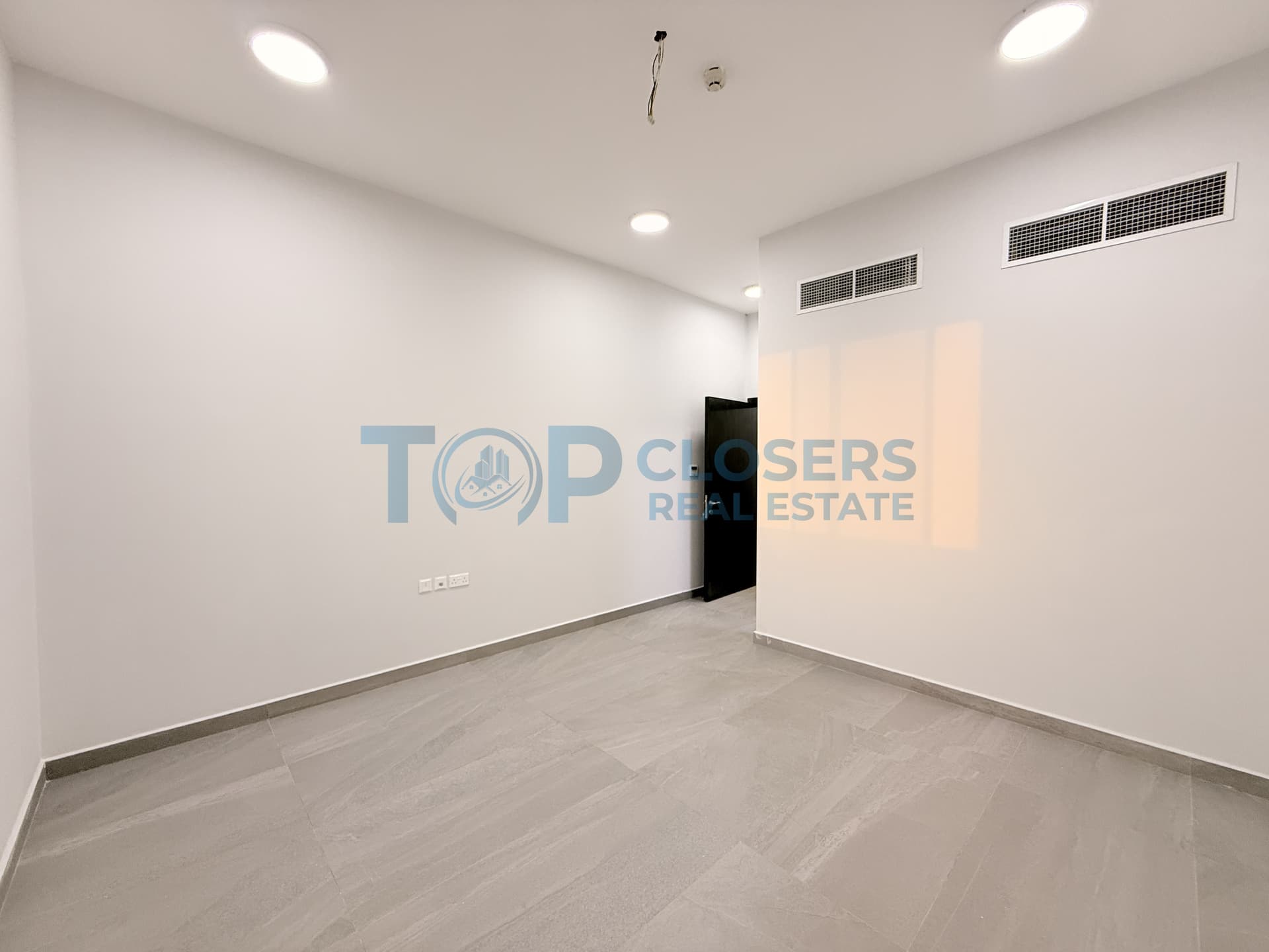 Spacious Apartment | Elevator | Basement Parking - Image 3