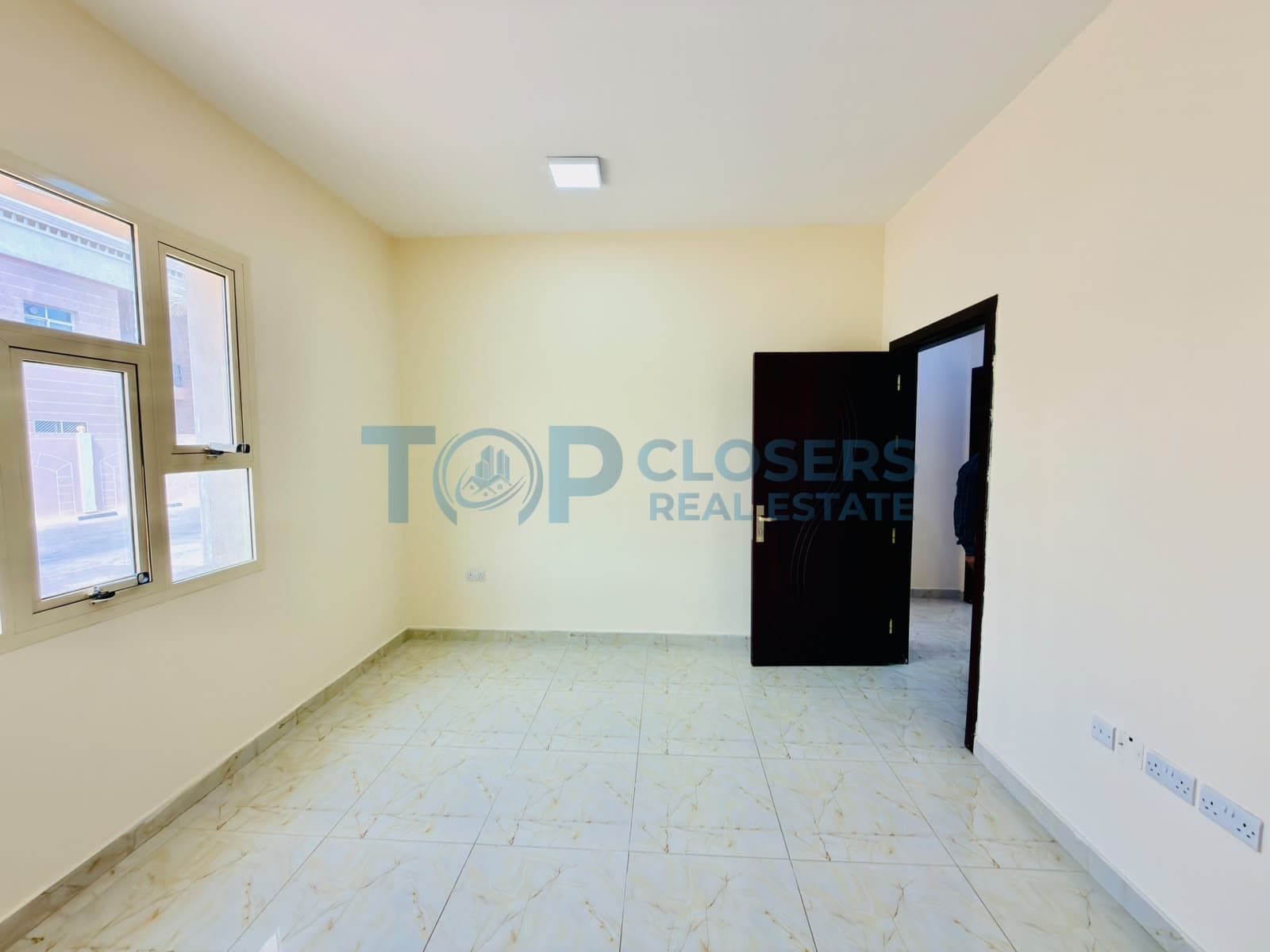 Near To Jimi Mall | Ready To Move | Prime Location - Image 3