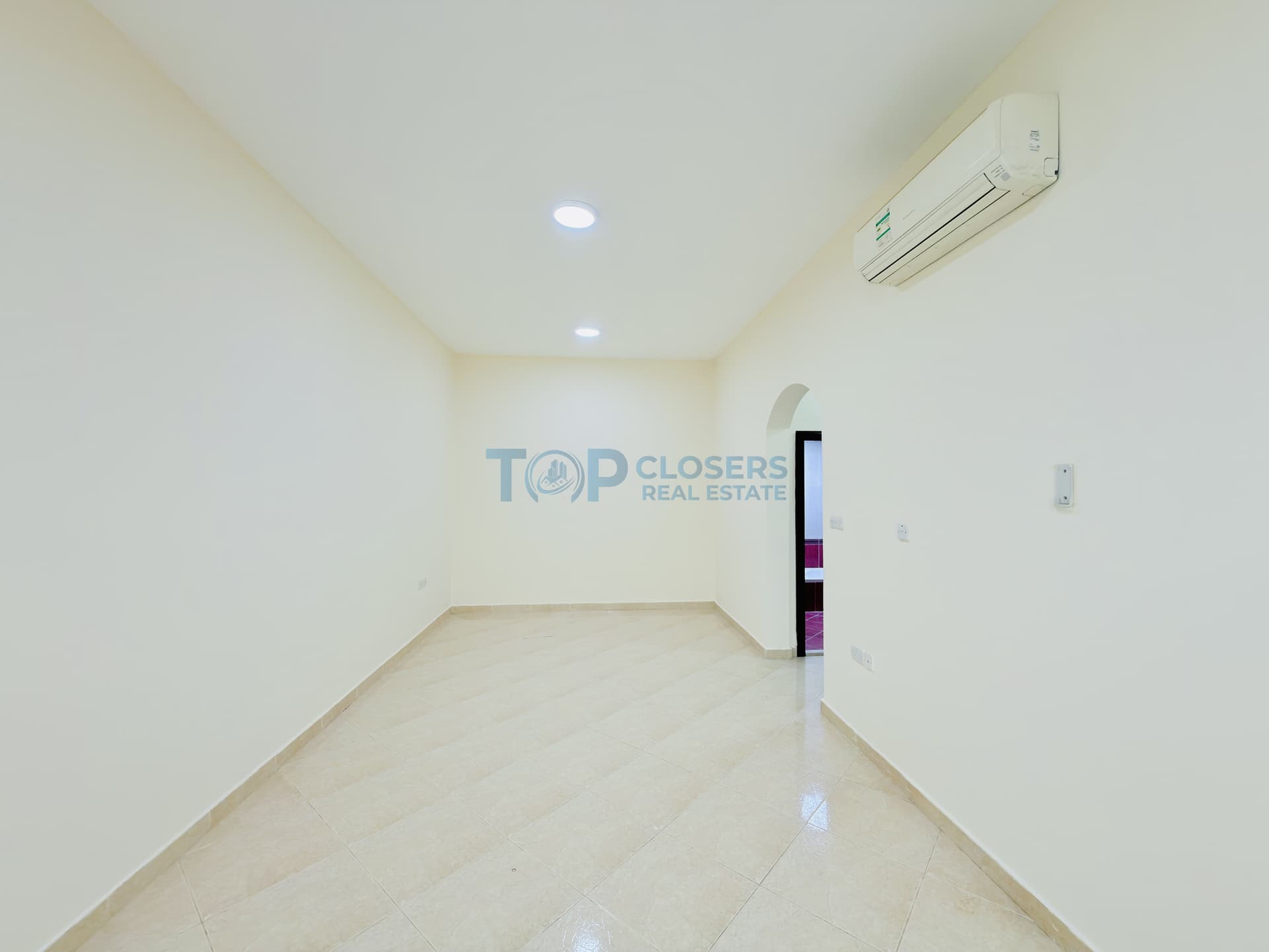 Spacious and Bright |Near To School|Prime location - Image 3