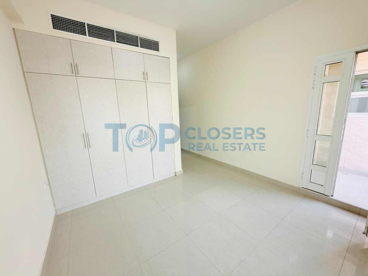 Ready To Move| Near To School | Prime Location - Image 4