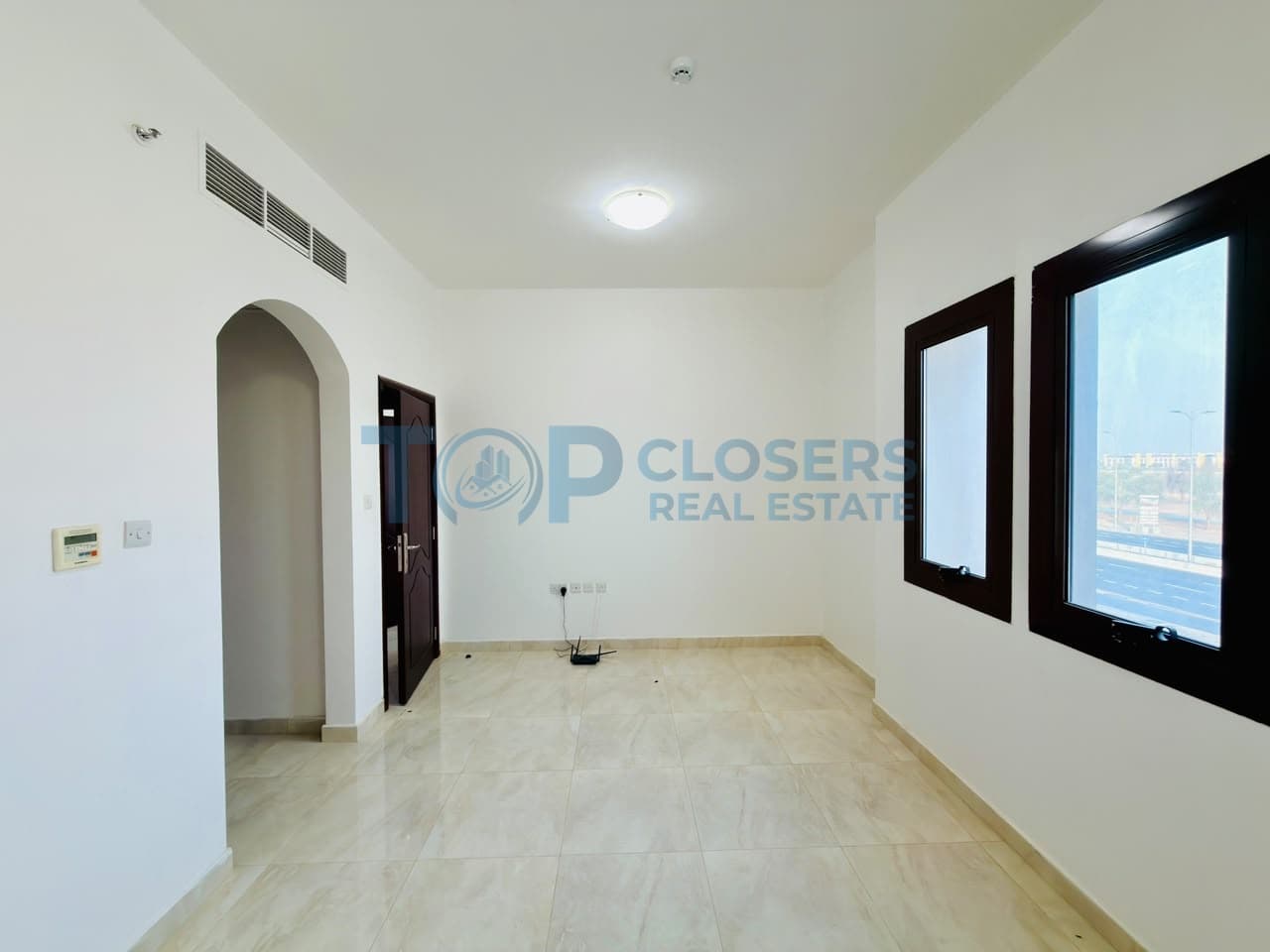 Prime Location| Near To UAE University| Bright - Image 4