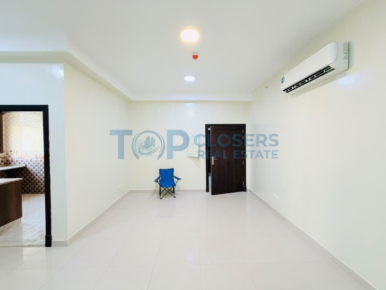 Ready To Move | Prime location | NeaT And Clean - Image 3