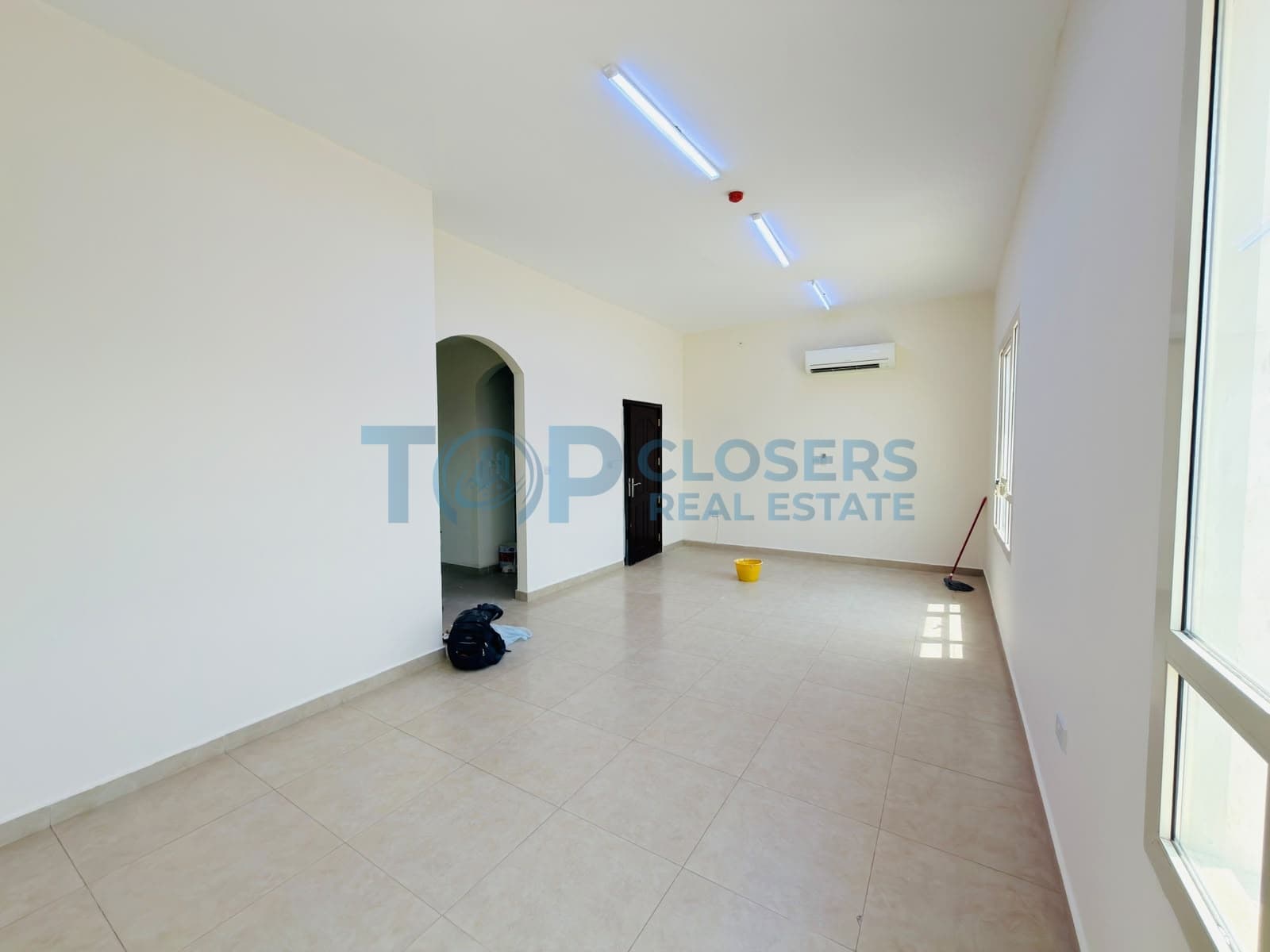 Apartment In Jimi Al Ain| Ready To Move | Bright - Image 1