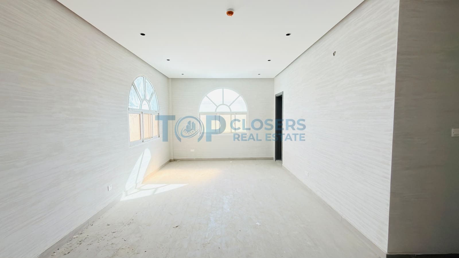 Brand New| Modern Design|Prime Location|Monthly - Image 4