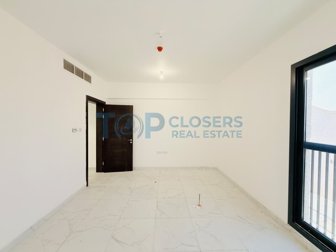 Bright and Spacious|Prime Location|Near STMC - Image 2