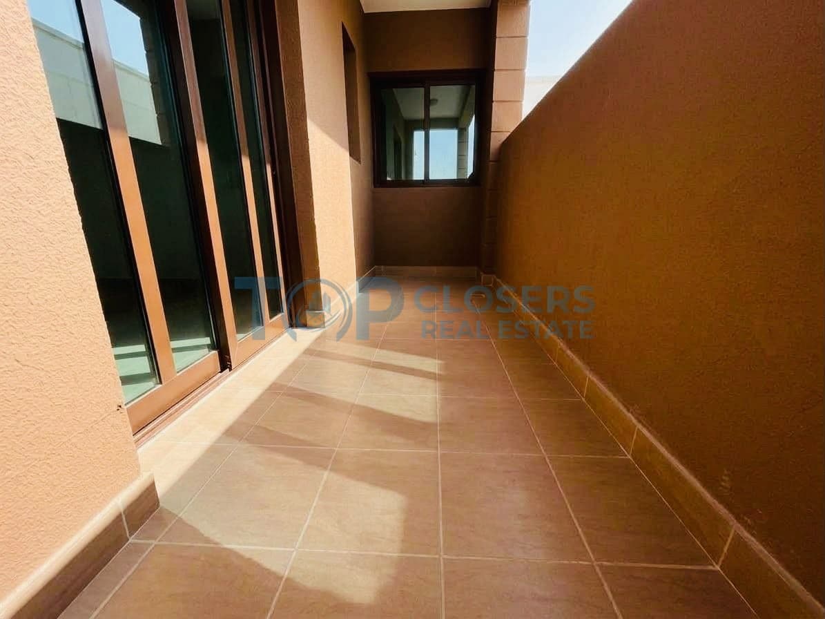 Balconies|Ground Floor|Near University|Spacious - Image 1